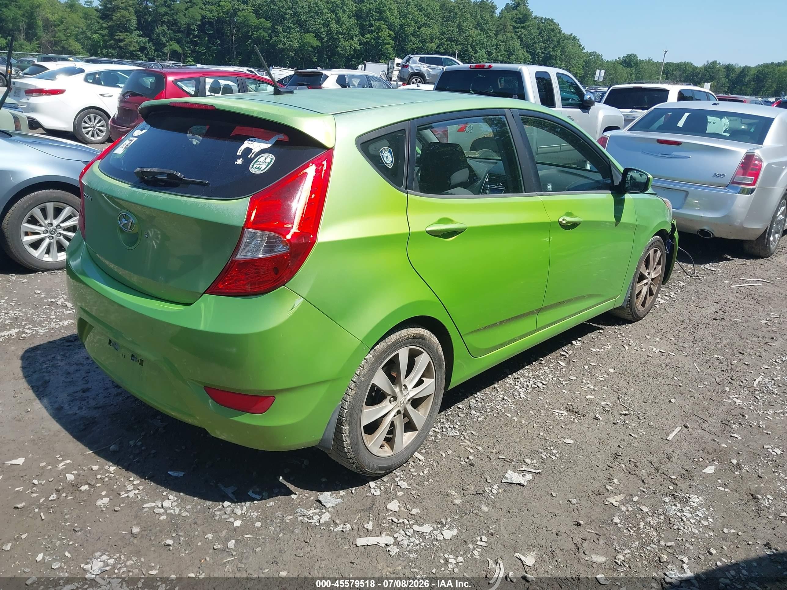 2012 Hyundai Accent Se Green vin: KMHCU5AEXCU035257
