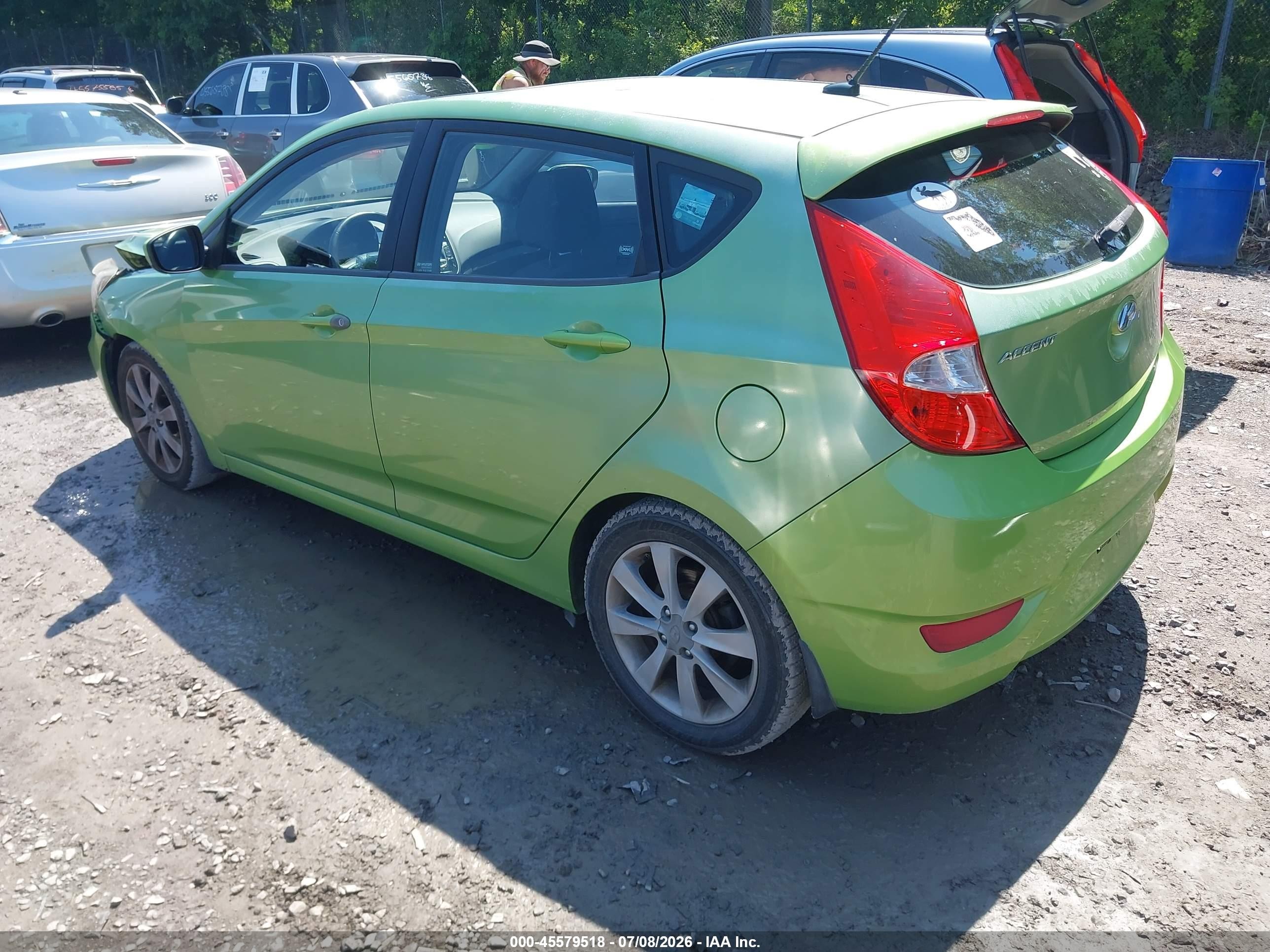 2012 Hyundai Accent Se Green vin: KMHCU5AEXCU035257