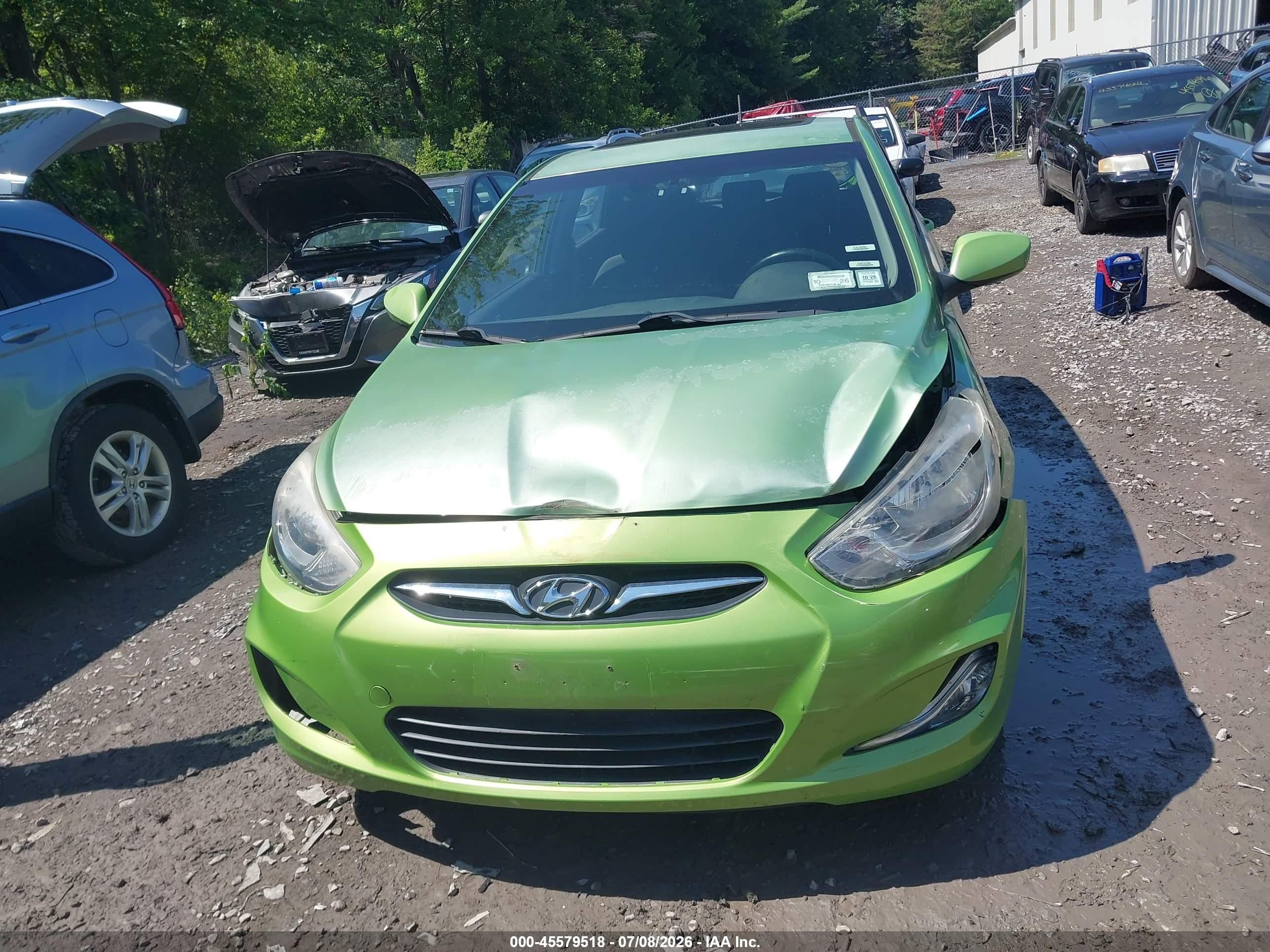 2012 Hyundai Accent Se Green vin: KMHCU5AEXCU035257