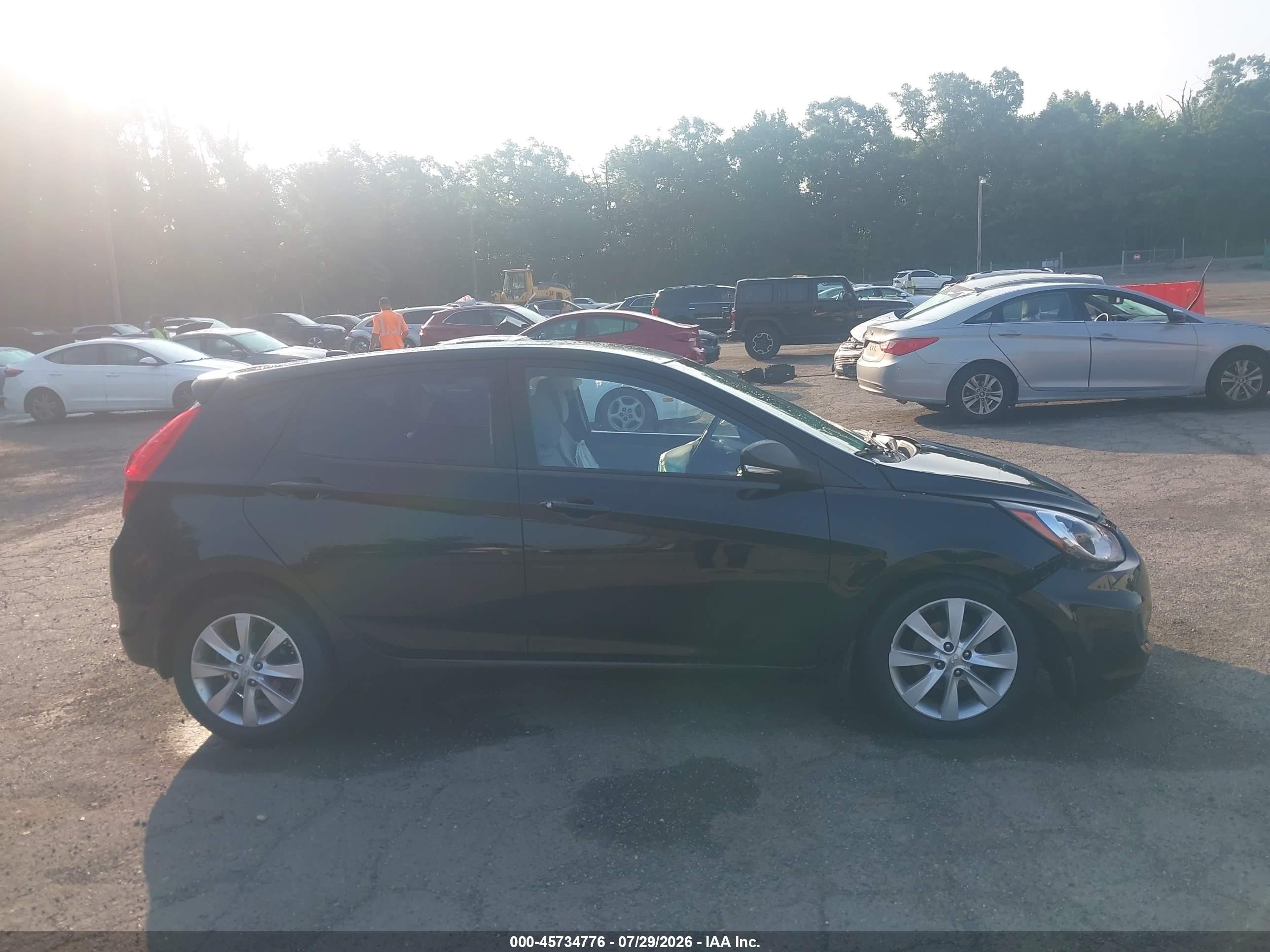 2013 Hyundai Accent Se Черный vin: KMHCU5AEXDU065330