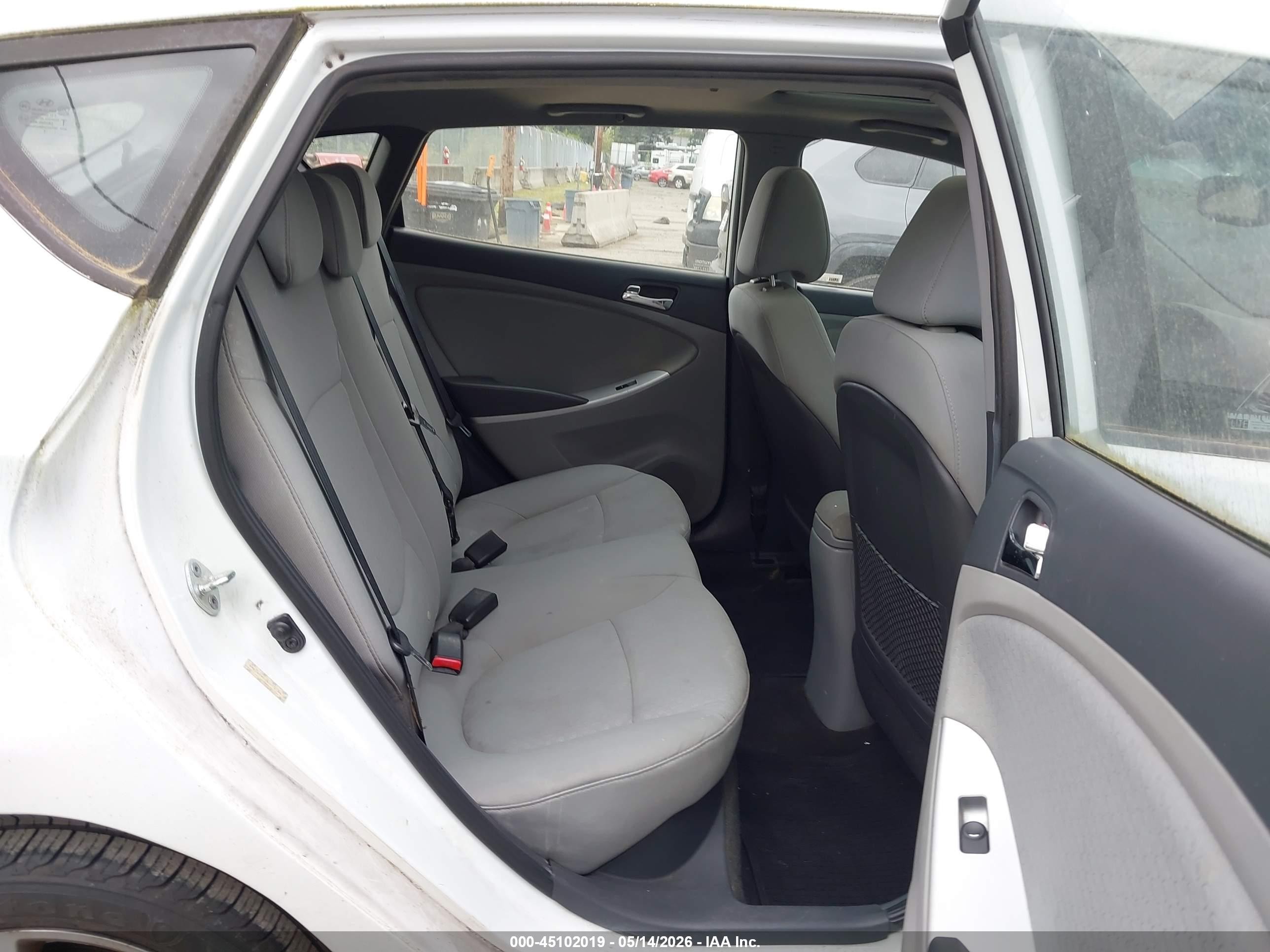 2013 Hyundai Accent Se Белый vin: KMHCU5AEXDU073184