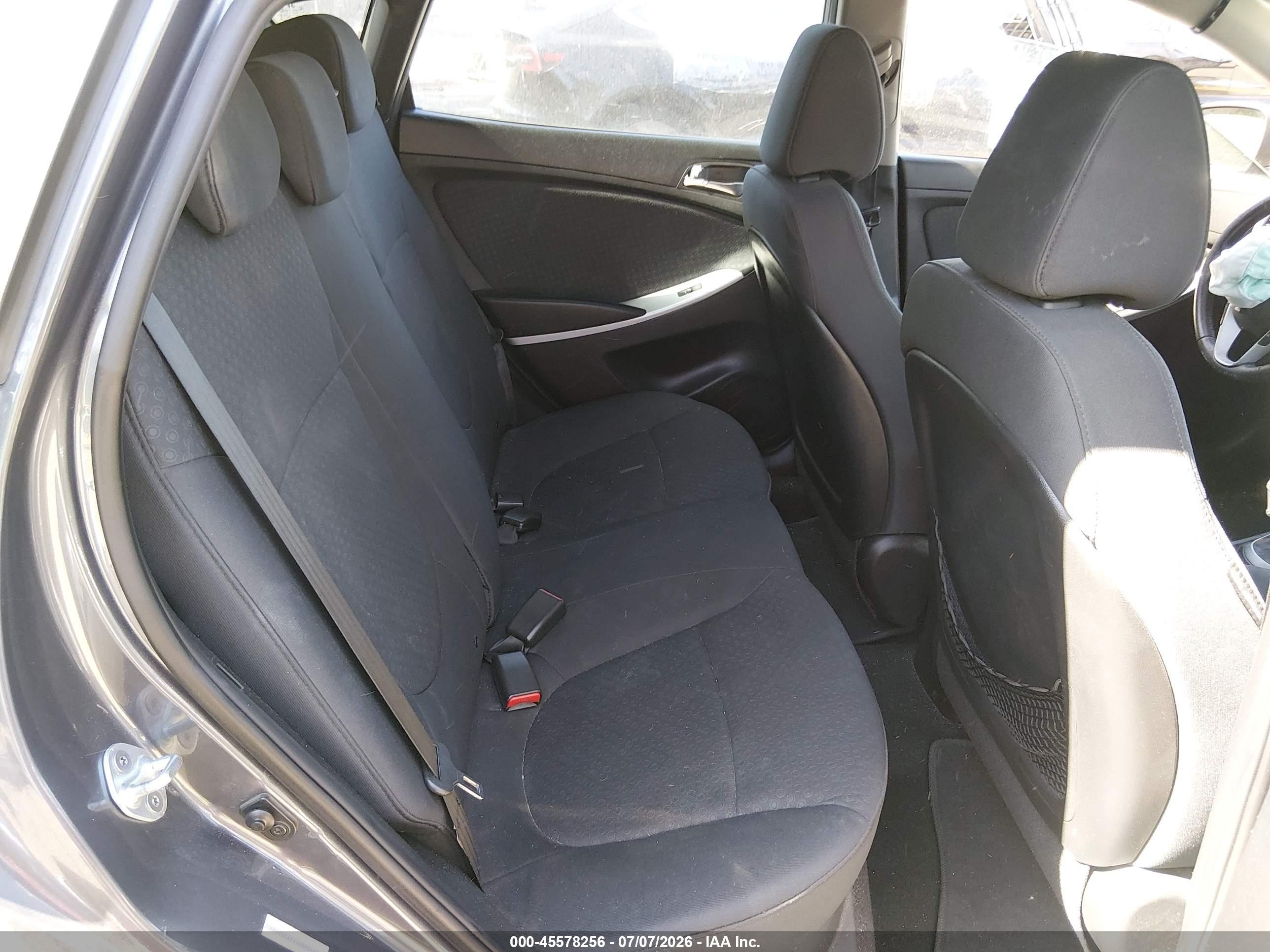 2013 Hyundai Accent Se Gray vin: KMHCU5AEXDU073685