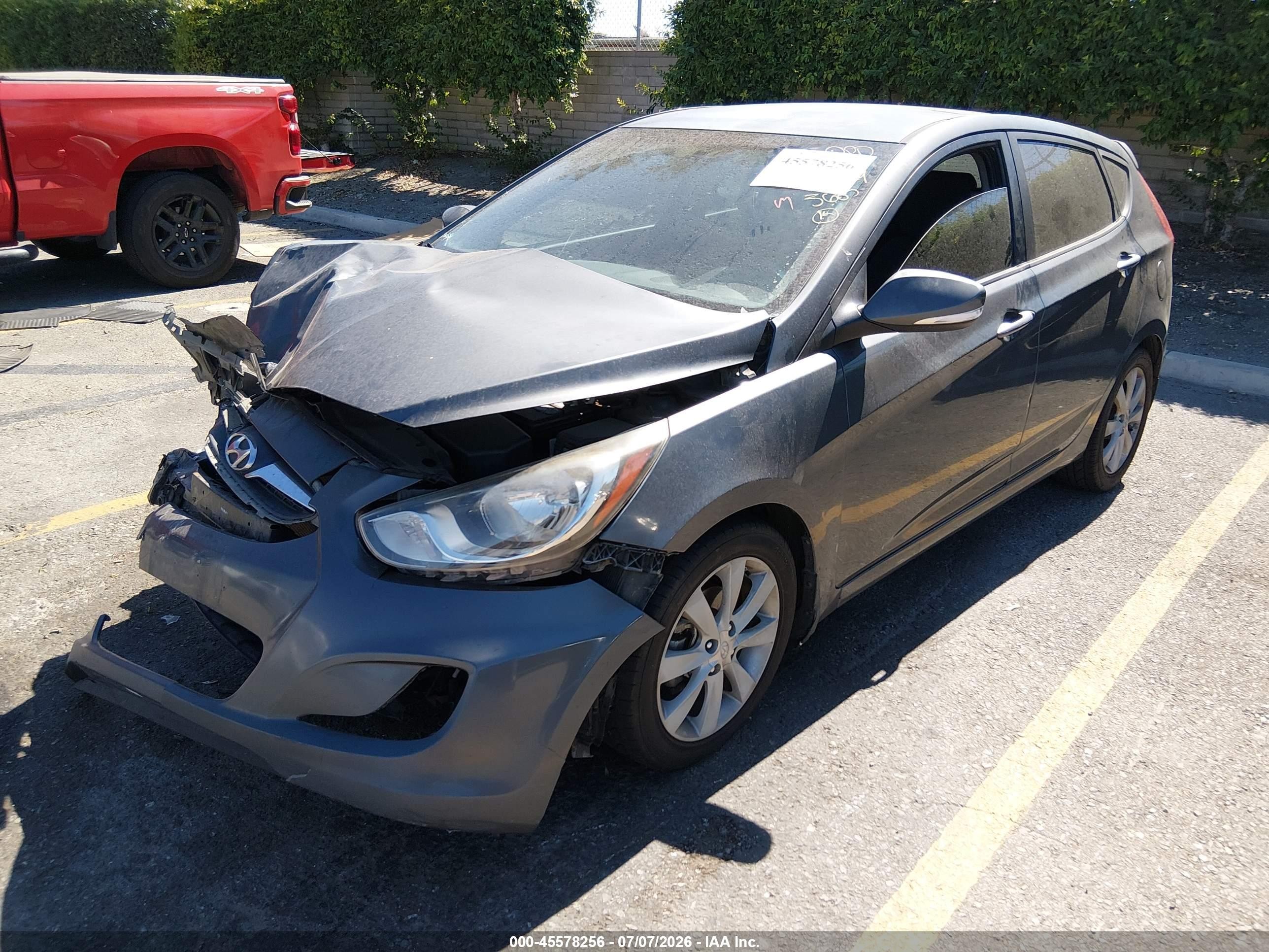 2013 Hyundai Accent Se Gray vin: KMHCU5AEXDU073685