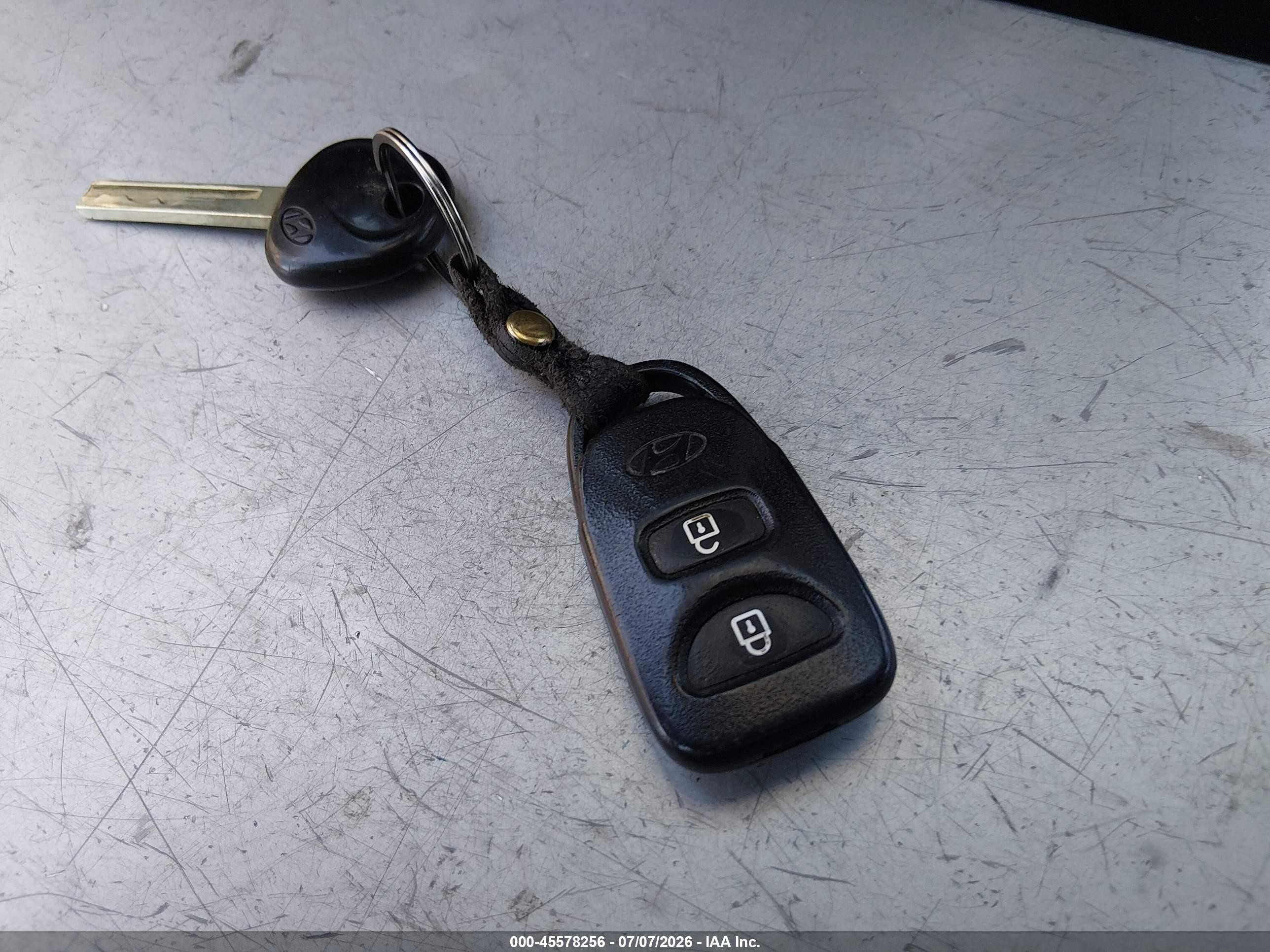 2013 Hyundai Accent Se Gray vin: KMHCU5AEXDU073685