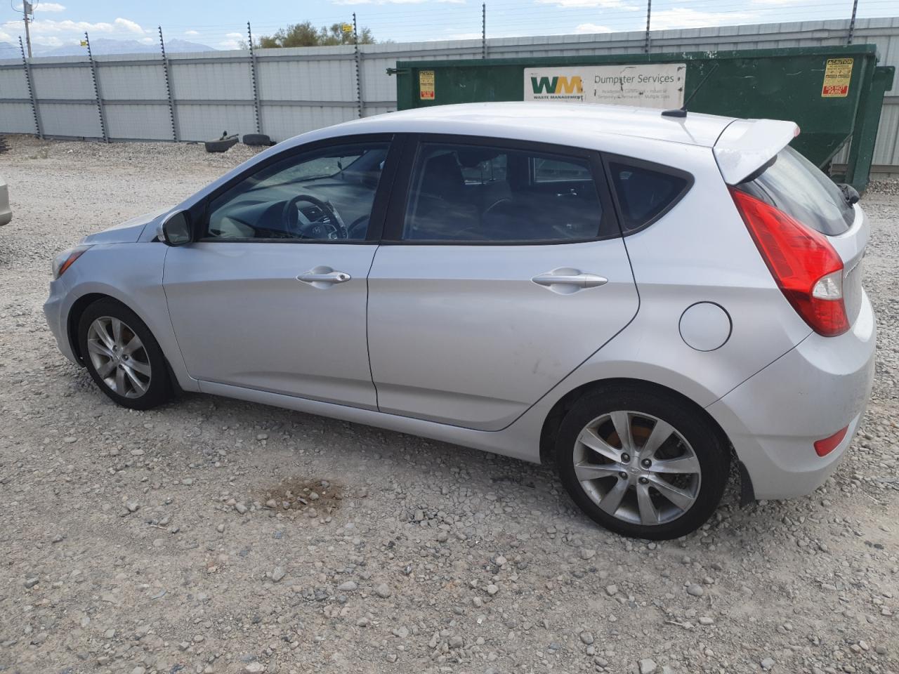 2013 Hyundai Accent Gls Silver vin: KMHCU5AEXDU076683