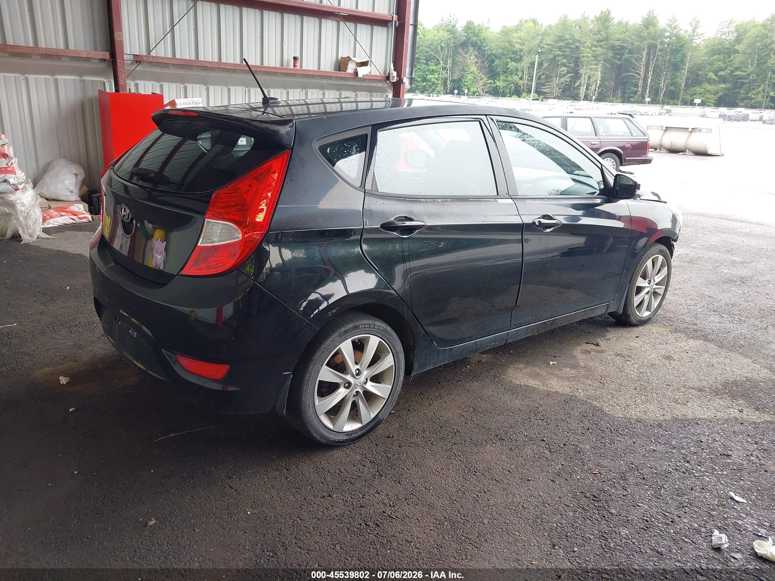 2013 Hyundai Accent Se Black vin: KMHCU5AEXDU100643