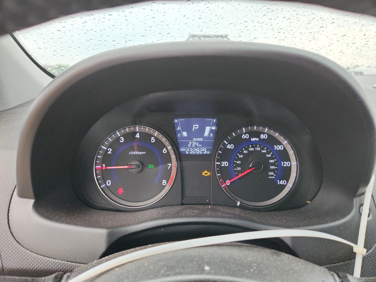 2013 Hyundai Accent Se Silver vin: KMHCU5AEXDU102392