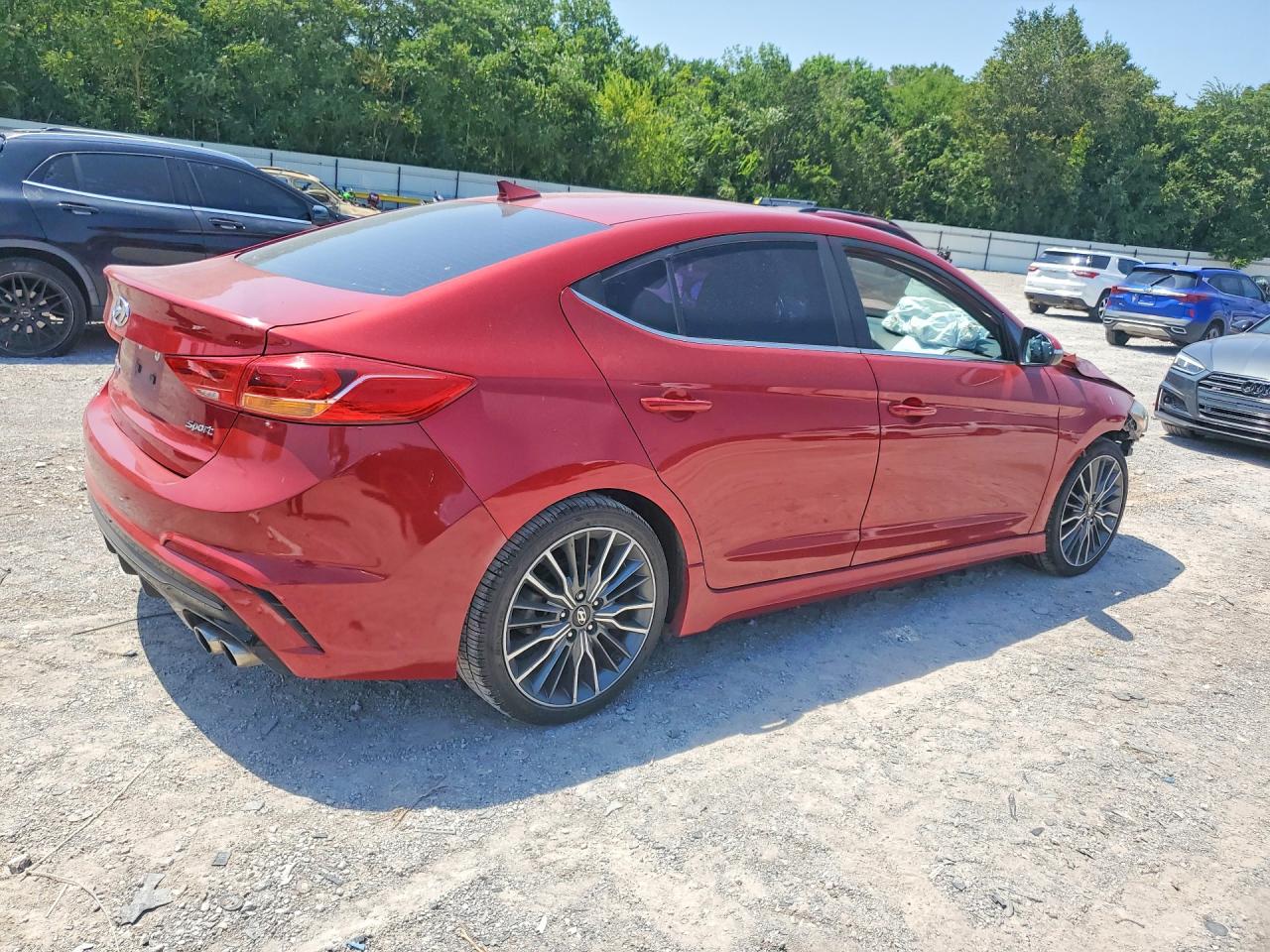 2018 Hyundai Elantra Sport Red vin: KMHD04LB3JU499078