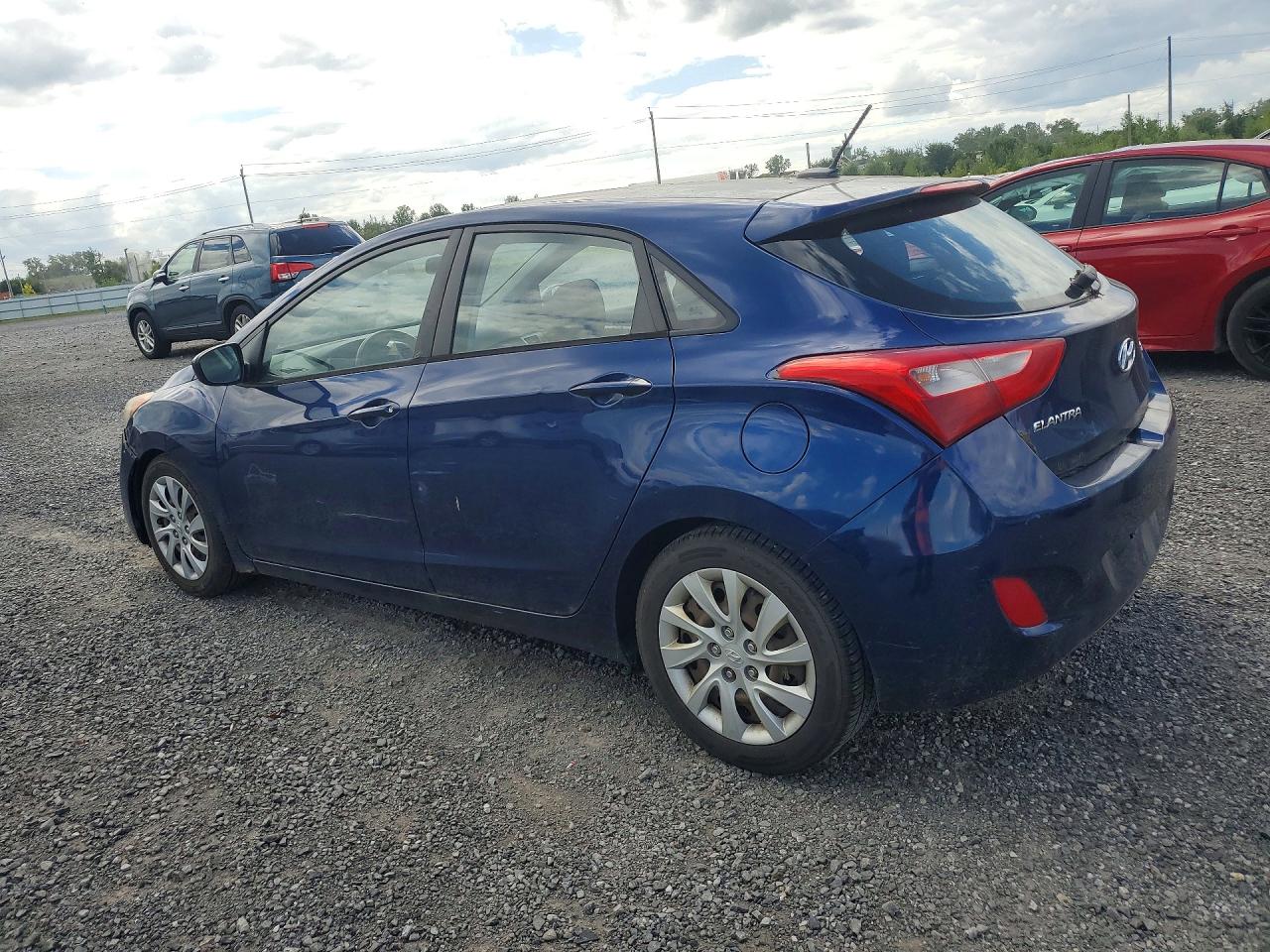 2013 Hyundai Elantra Gt Blue vin: KMHD25LE2DU028893