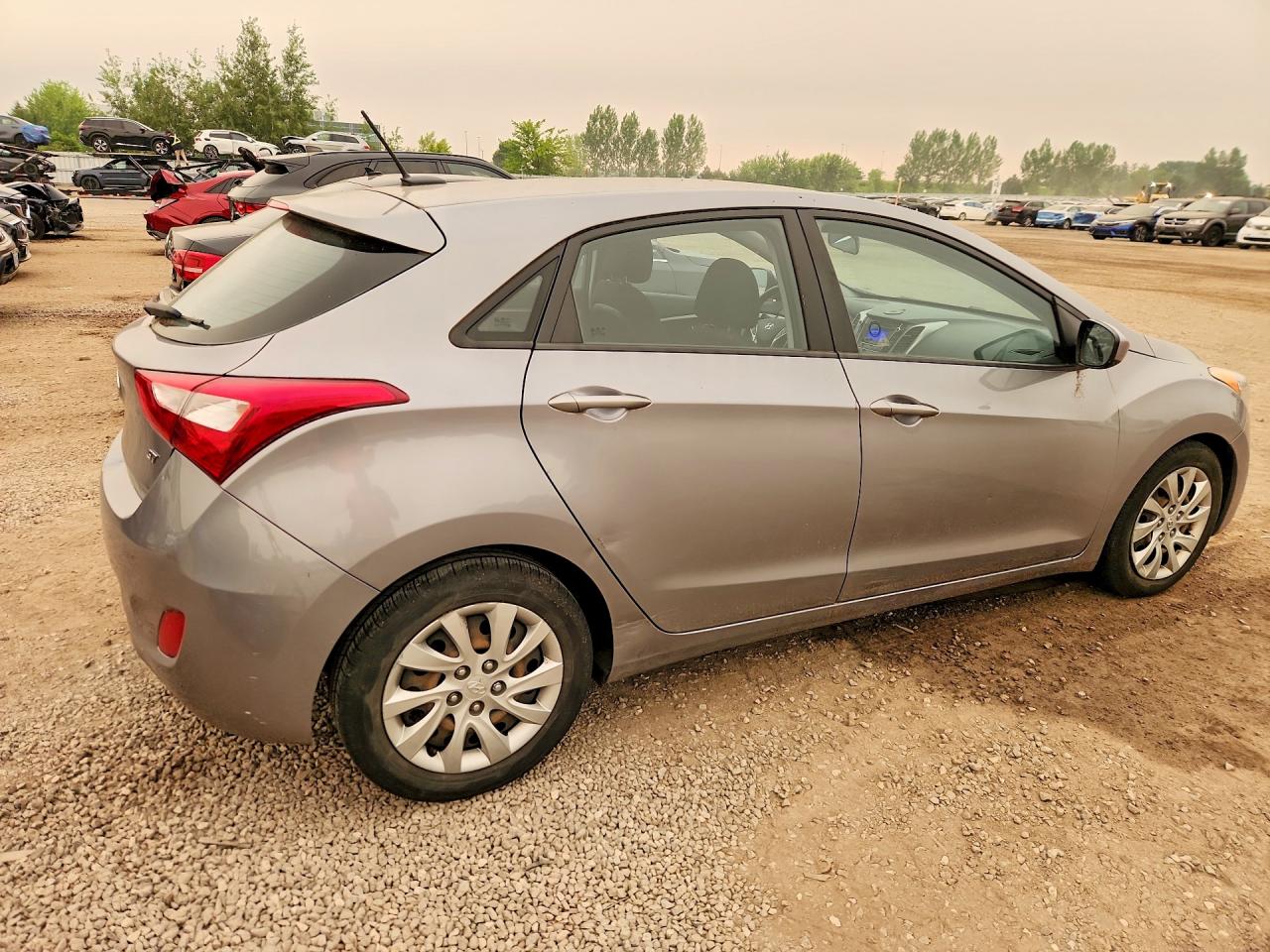 2013 Hyundai Elantra Gt Gray vin: KMHD25LE3DU033374