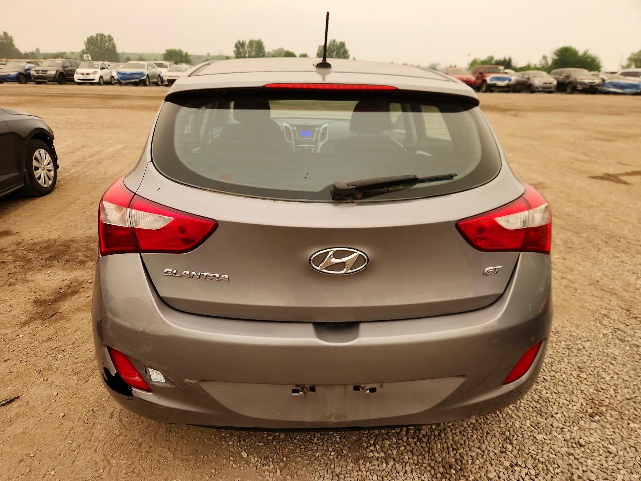 2013 Hyundai Elantra Gt Gray vin: KMHD25LE3DU033374