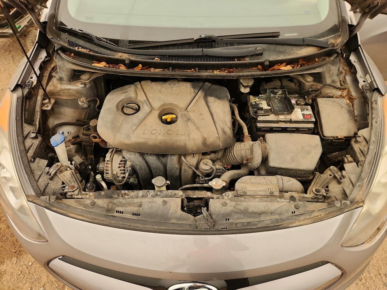 2013 Hyundai Elantra Gt Gray vin: KMHD25LE3DU033374