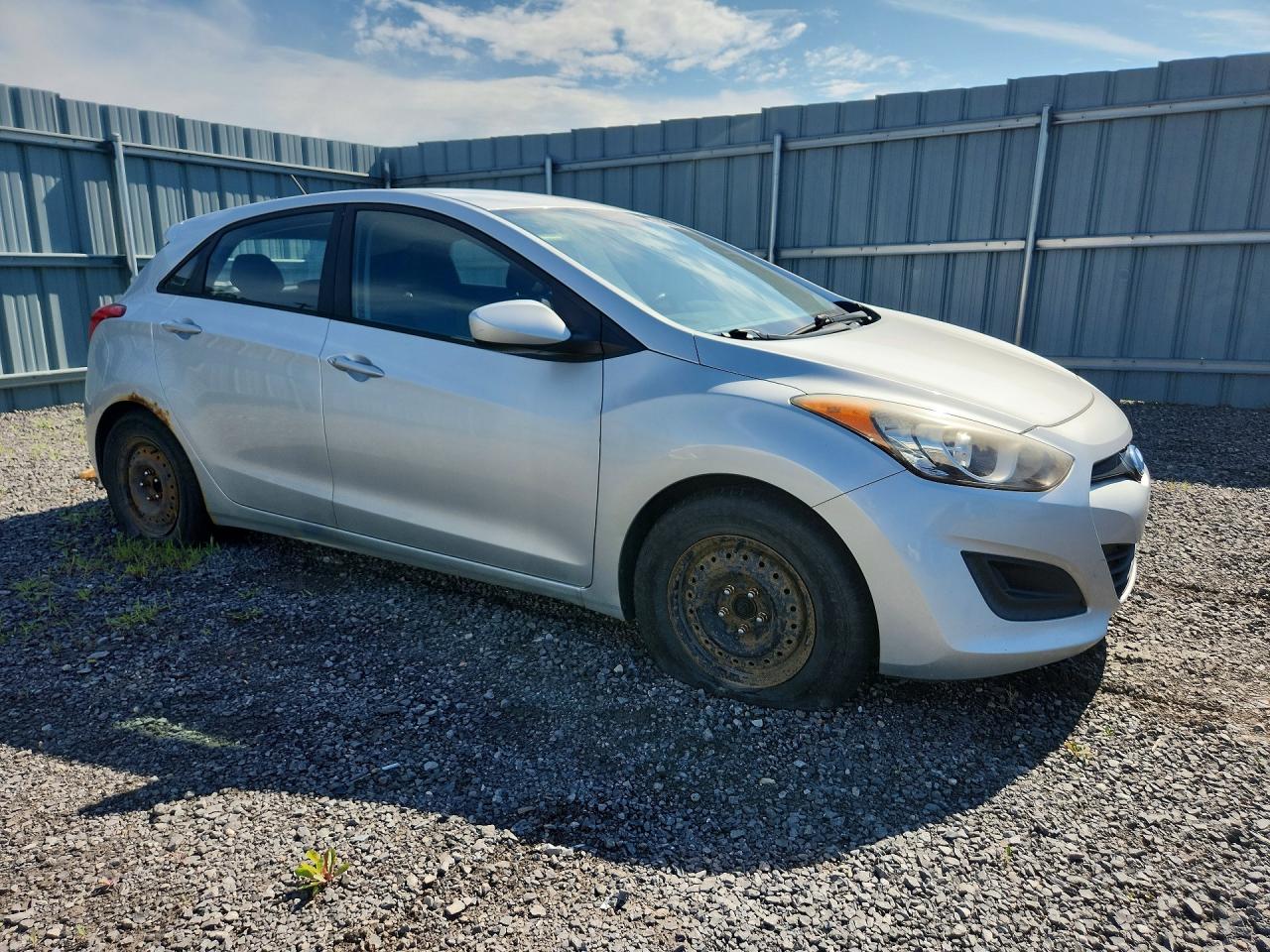 2013 Hyundai Elantra Gt Серебряный vin: KMHD25LE6DU113560