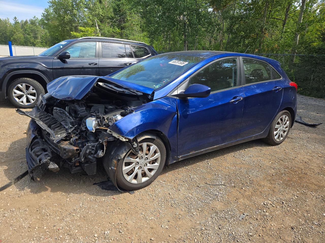 2013 Hyundai Elantra Gt Blue vin: KMHD25LE8DU102432