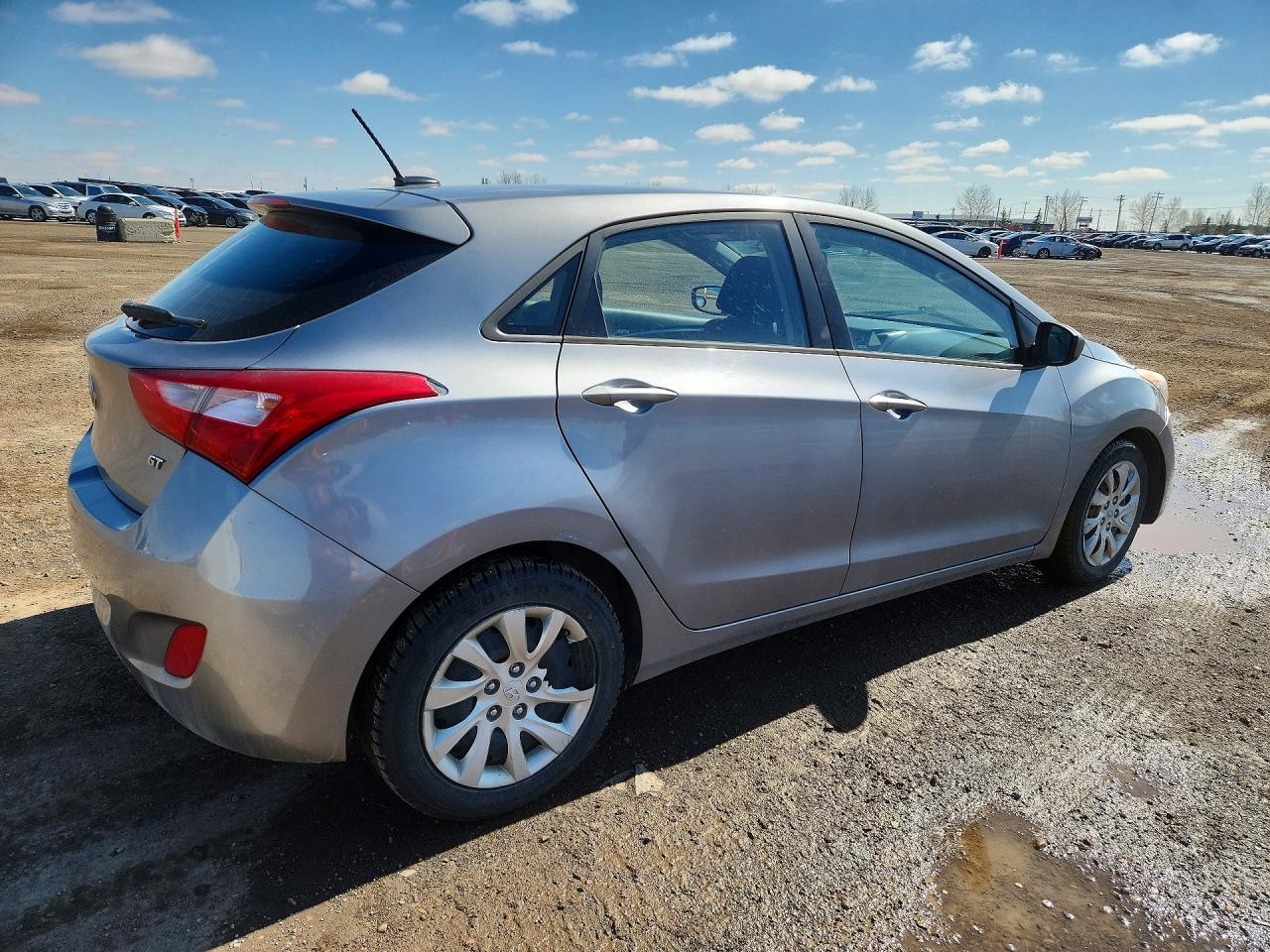 2013 Hyundai Elantra Gt Серебряный vin: KMHD25LE9DU056674