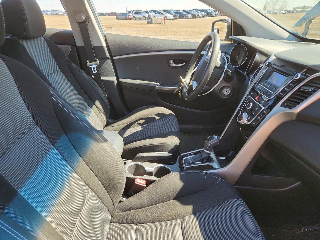 2013 Hyundai Elantra Gt Серебряный vin: KMHD25LE9DU056674