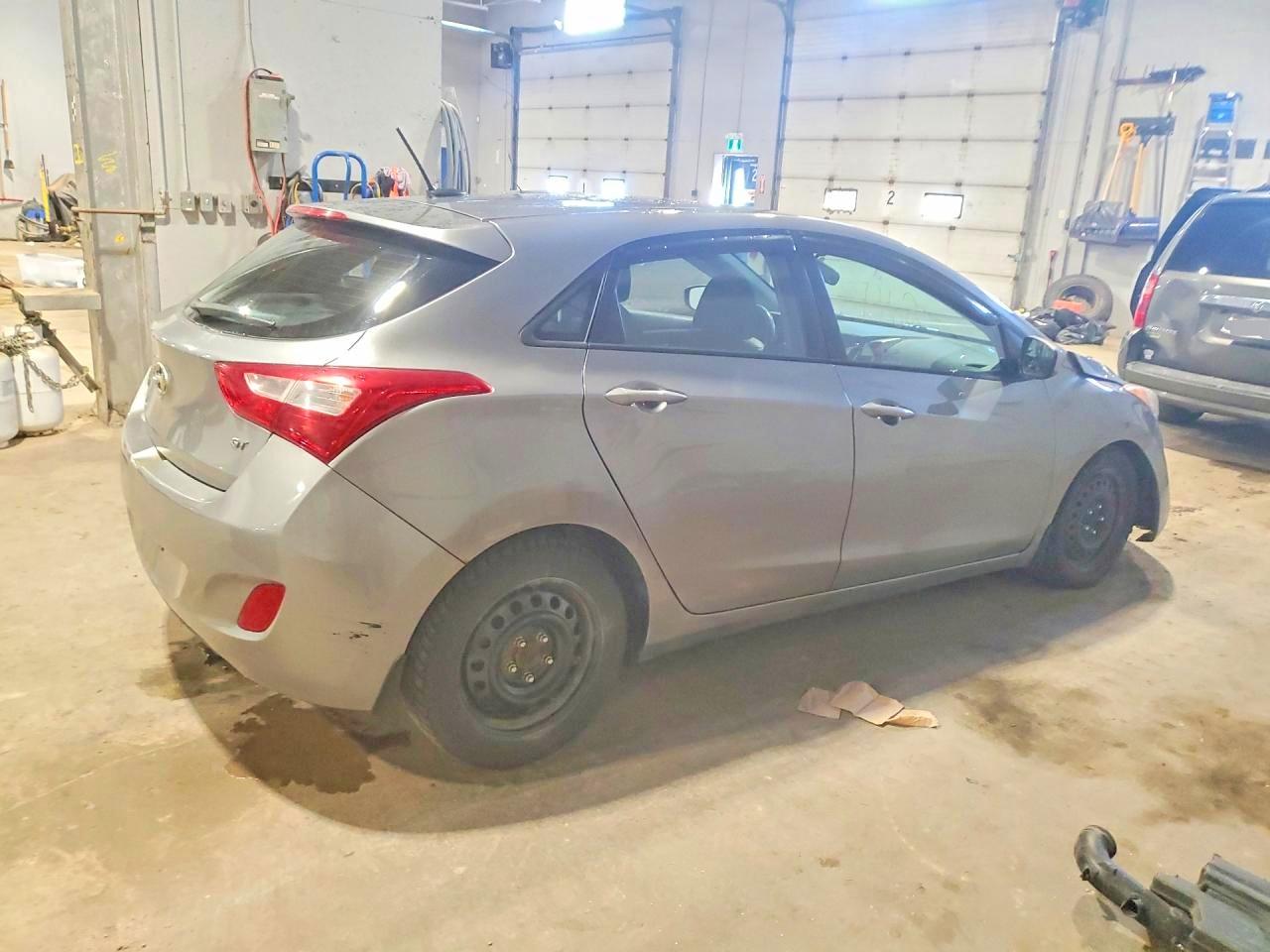 2013 Hyundai Elantra Gt Серебряный vin: KMHD25LE9DU070770