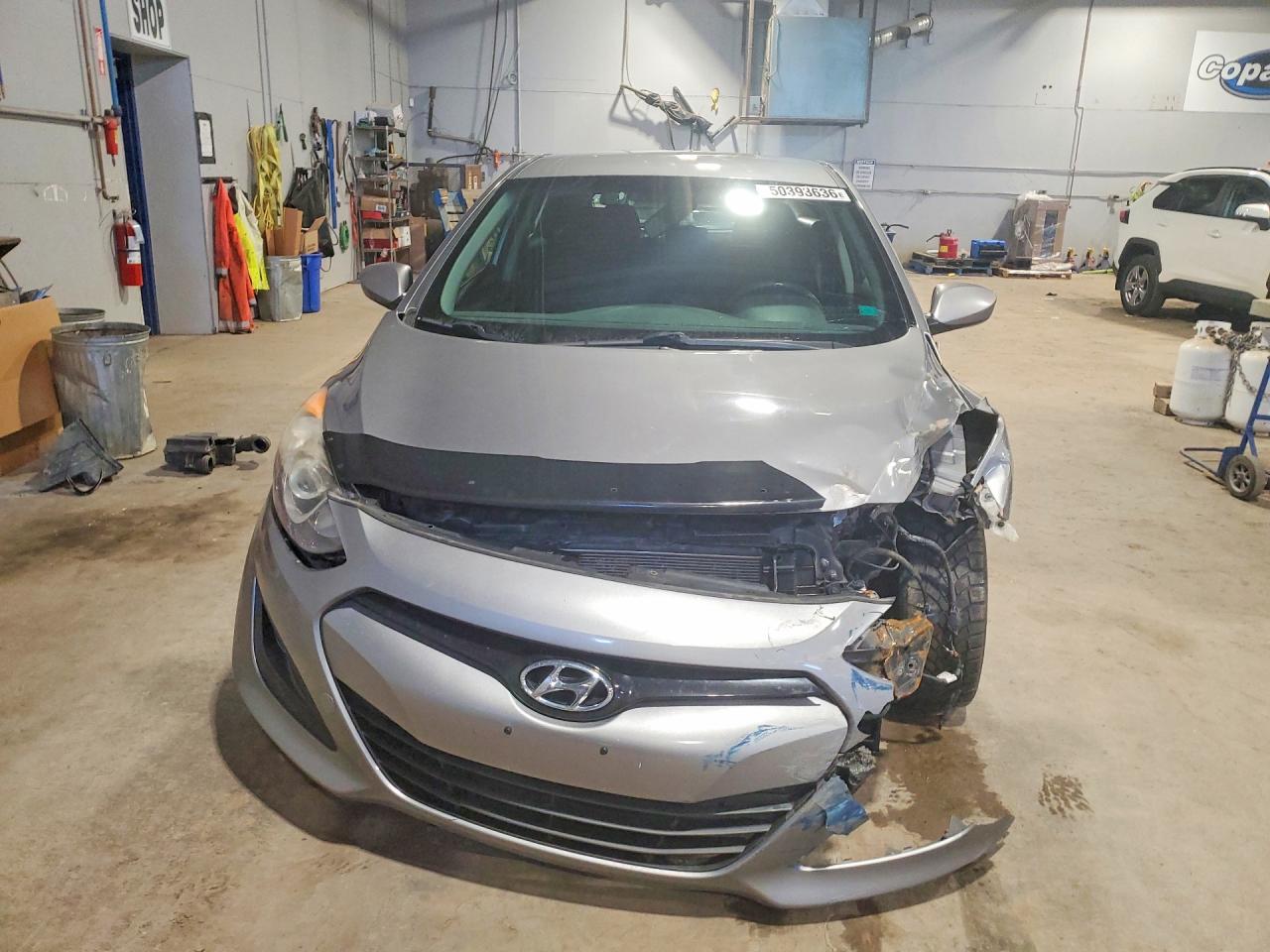 2013 Hyundai Elantra Gt Серебряный vin: KMHD25LE9DU070770