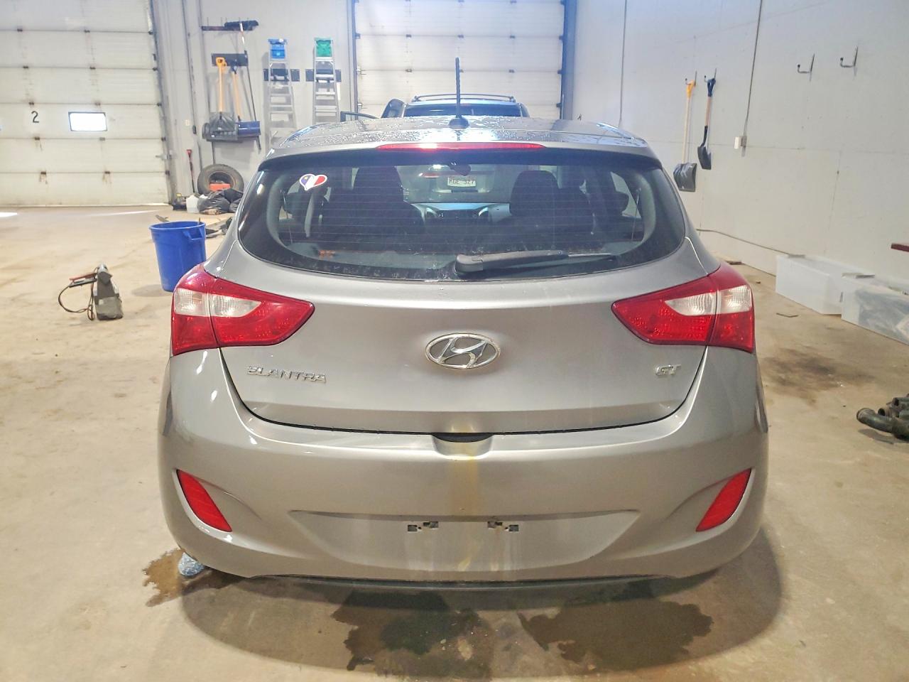 2013 Hyundai Elantra Gt Серебряный vin: KMHD25LE9DU070770