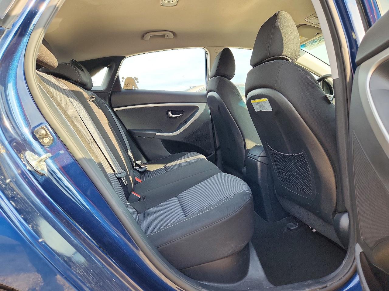 2014 Hyundai Elantra Gt Blue vin: KMHD25LH1EU226392