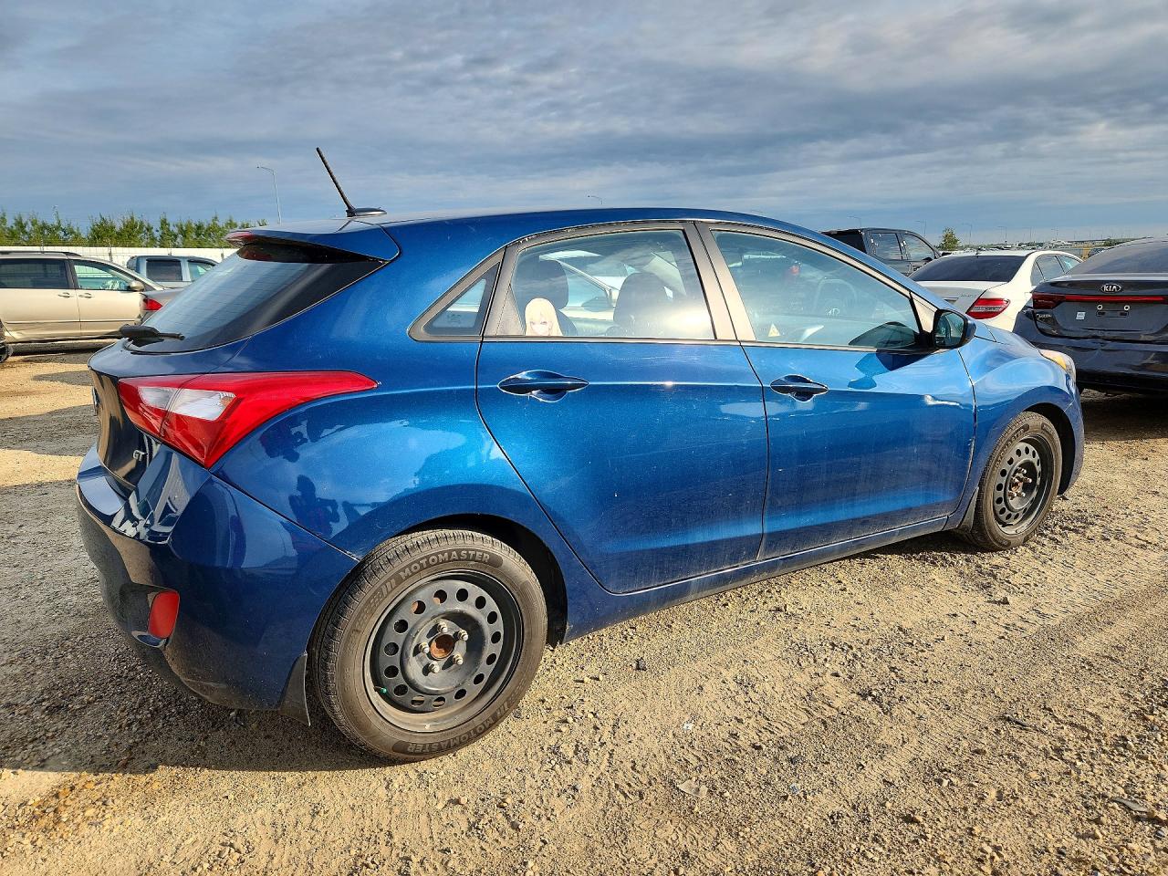 2014 Hyundai Elantra Gt Blue vin: KMHD25LH1EU226392