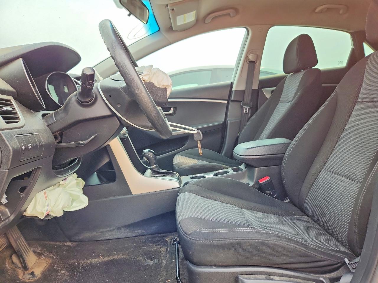 2015 Hyundai Elantra Gt Silver vin: KMHD25LH1FU236079