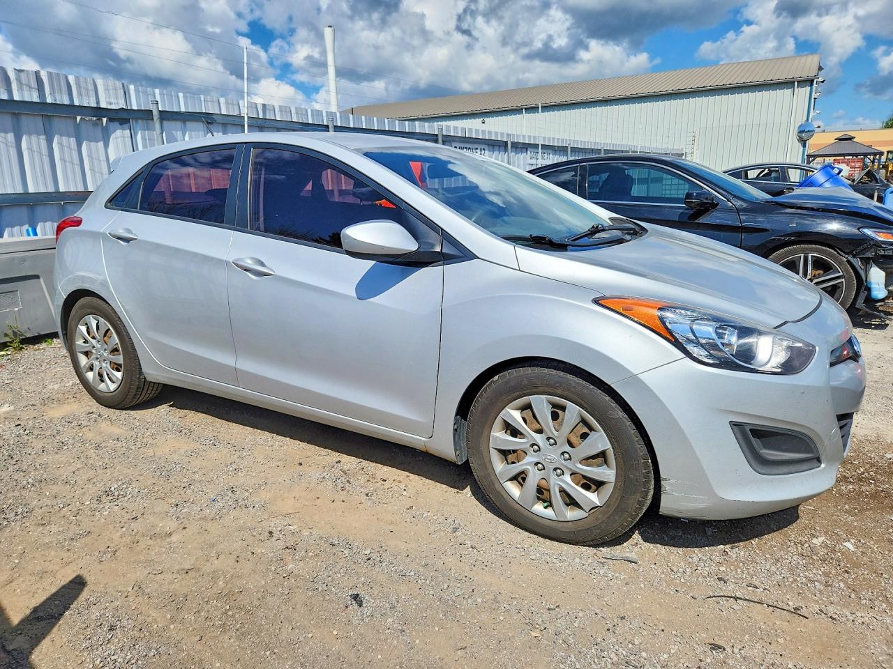 2014 Hyundai Elantra Gt Silver vin: KMHD25LH3EU174957