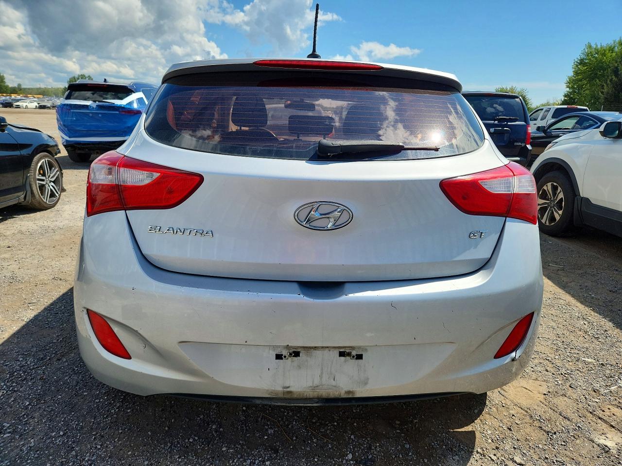 2014 Hyundai Elantra Gt Silver vin: KMHD25LH3EU174957