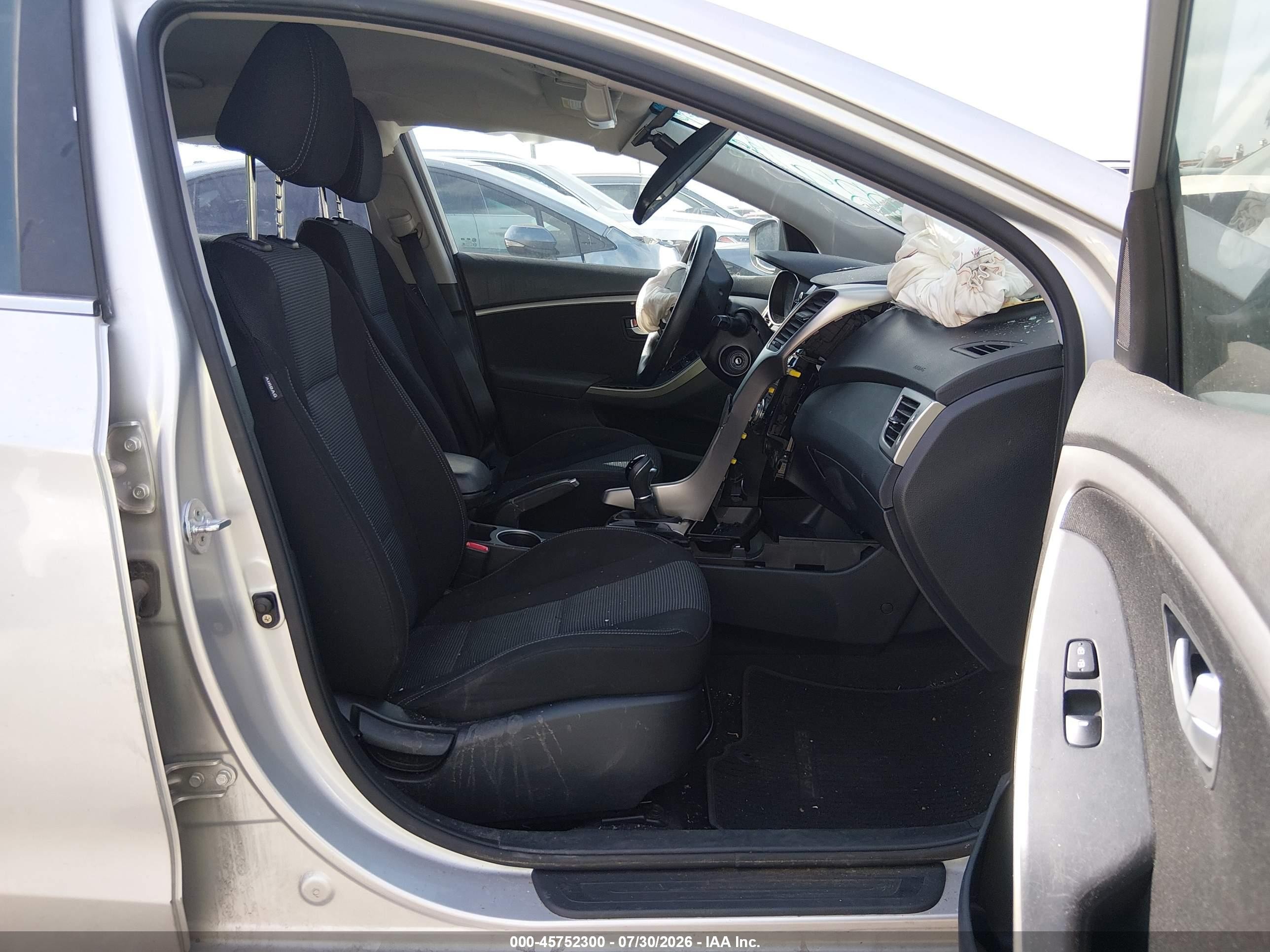 2013 Hyundai Elantra Gt   Серебряный vin: KMHD35LE0DU024029