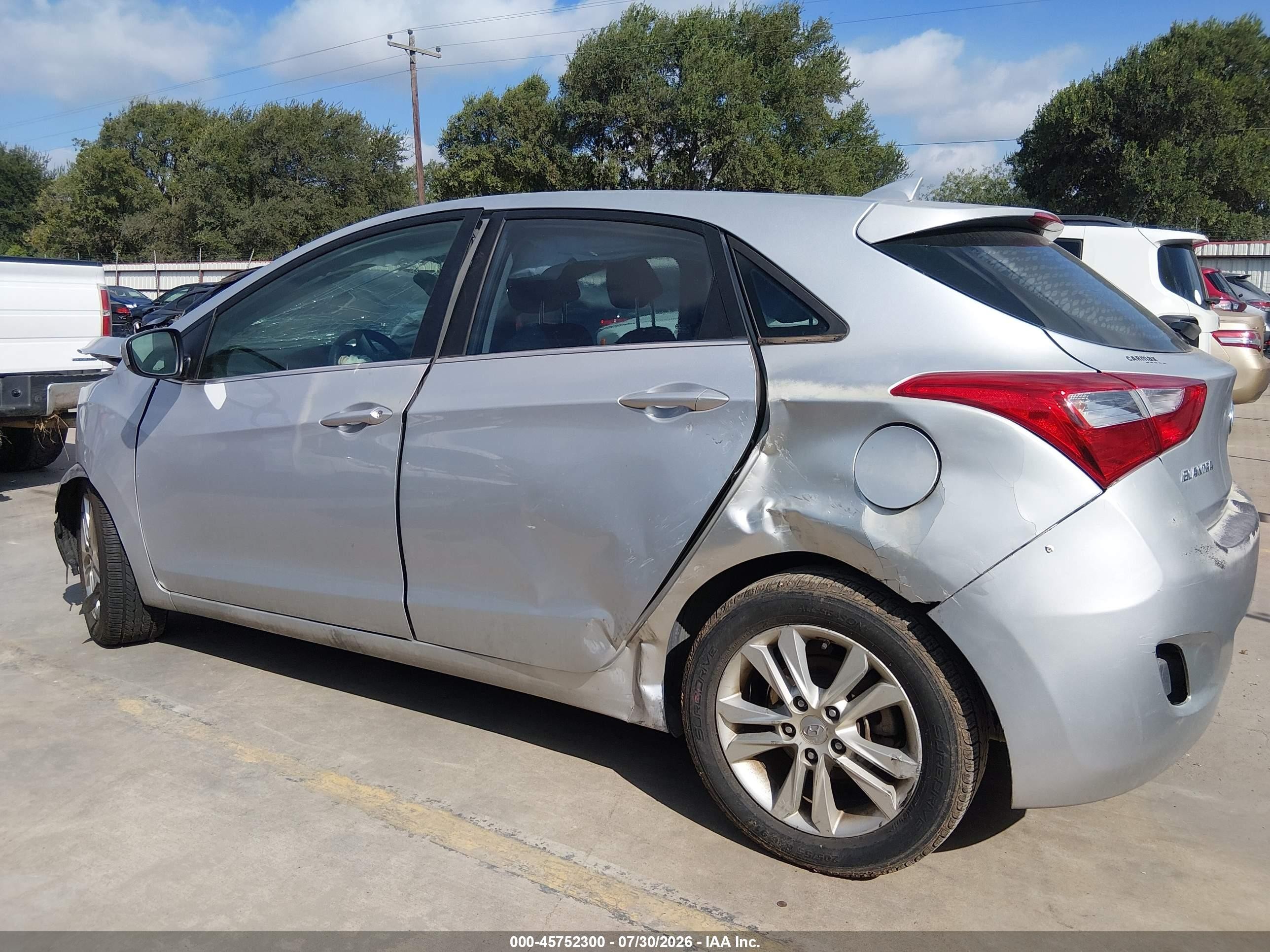 2013 Hyundai Elantra Gt   Серебряный vin: KMHD35LE0DU024029
