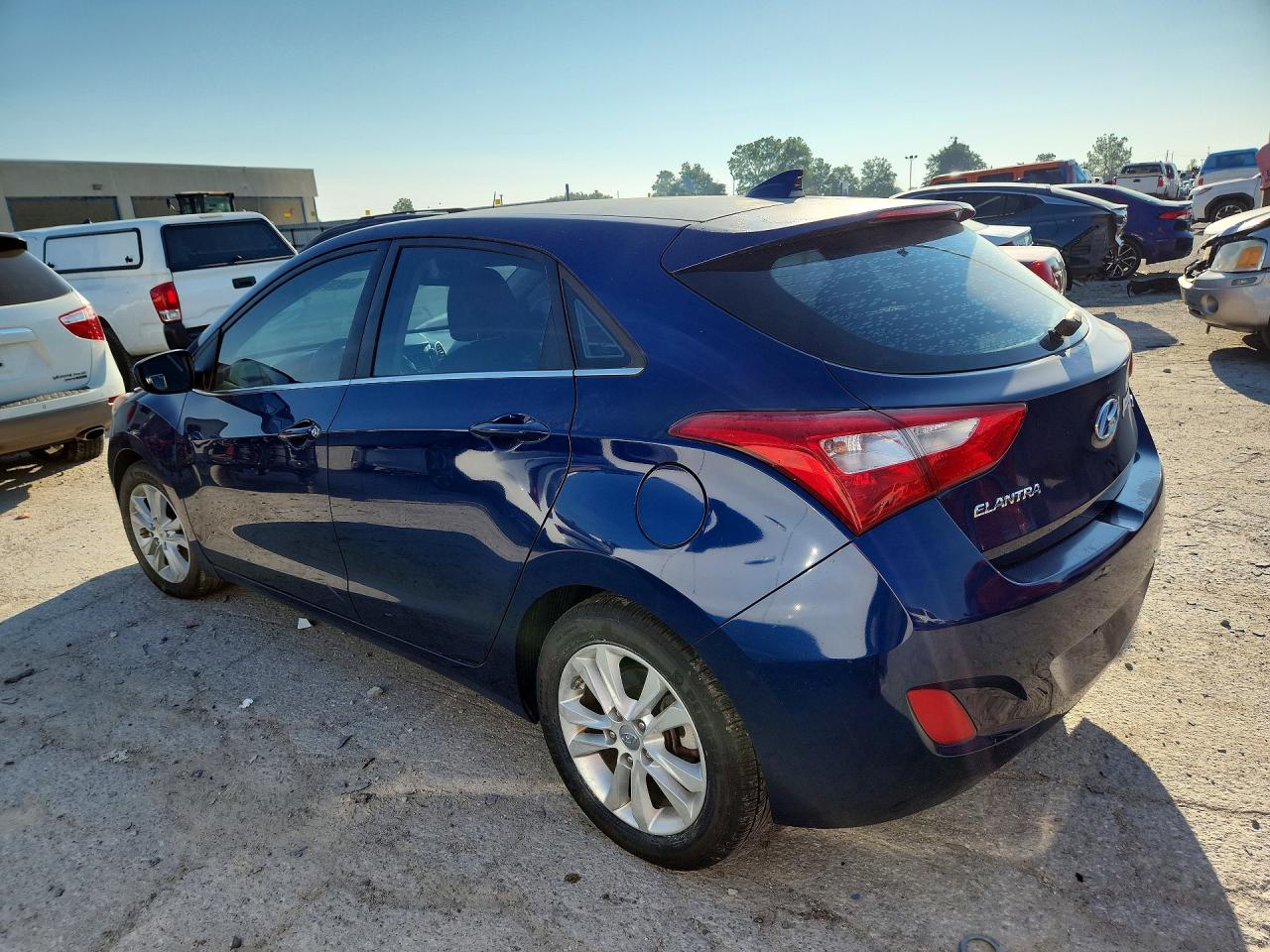 2013 Hyundai Elantra Gt Base Blue vin: KMHD35LE0DU025116