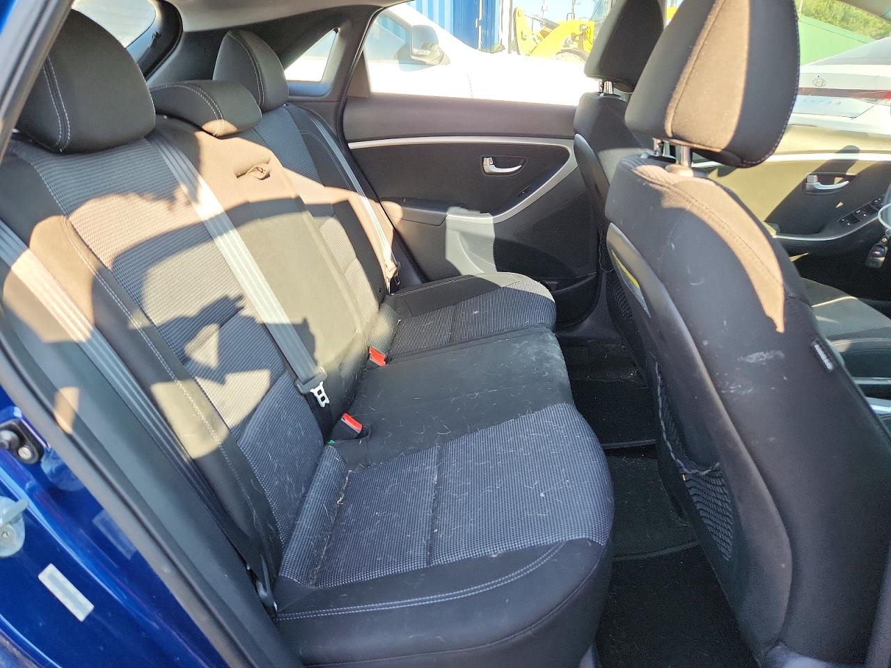 2013 Hyundai Elantra Gt Base Blue vin: KMHD35LE0DU025116