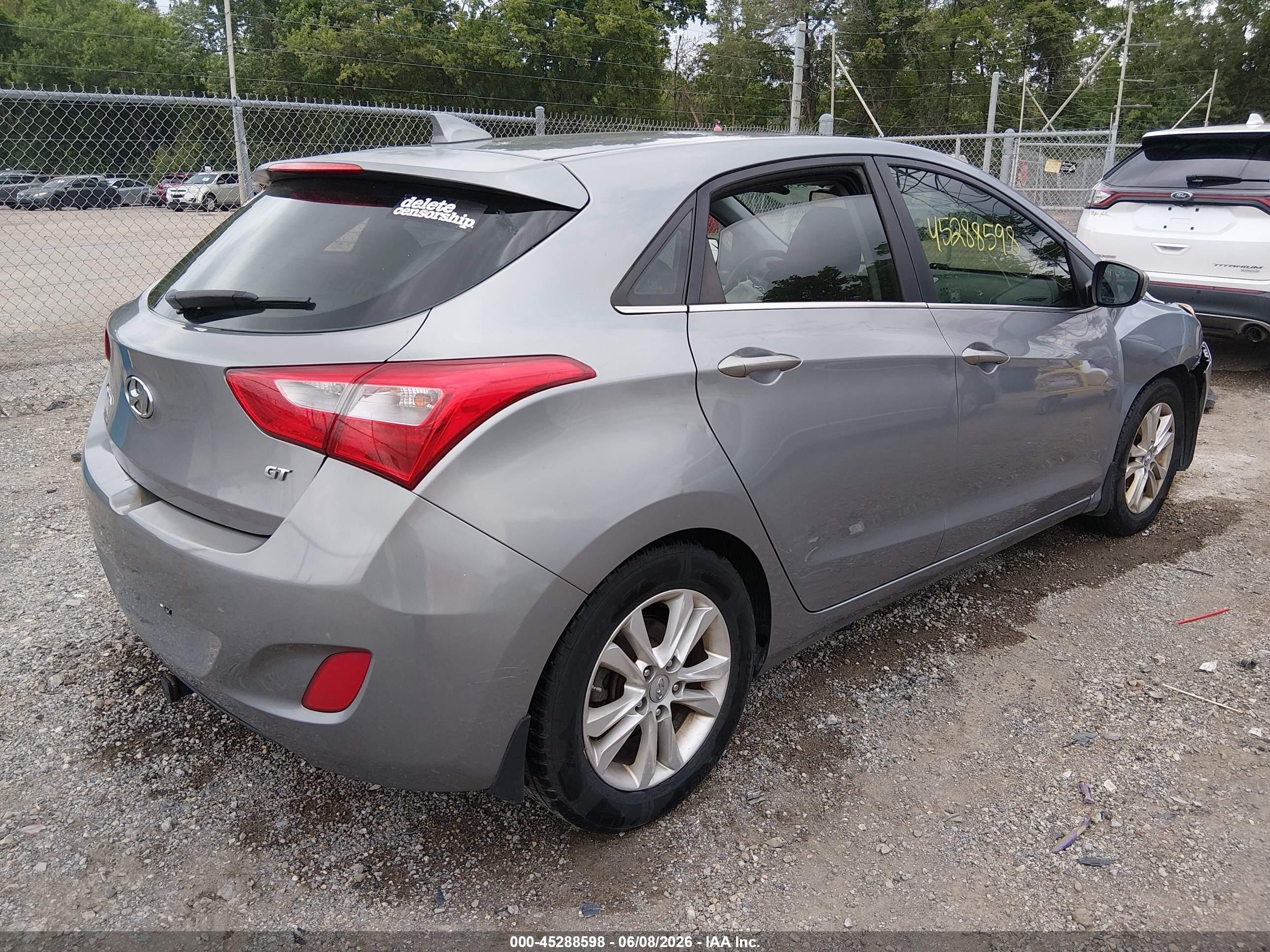 2013 Hyundai Elantra Gt   Gray vin: KMHD35LE0DU028730