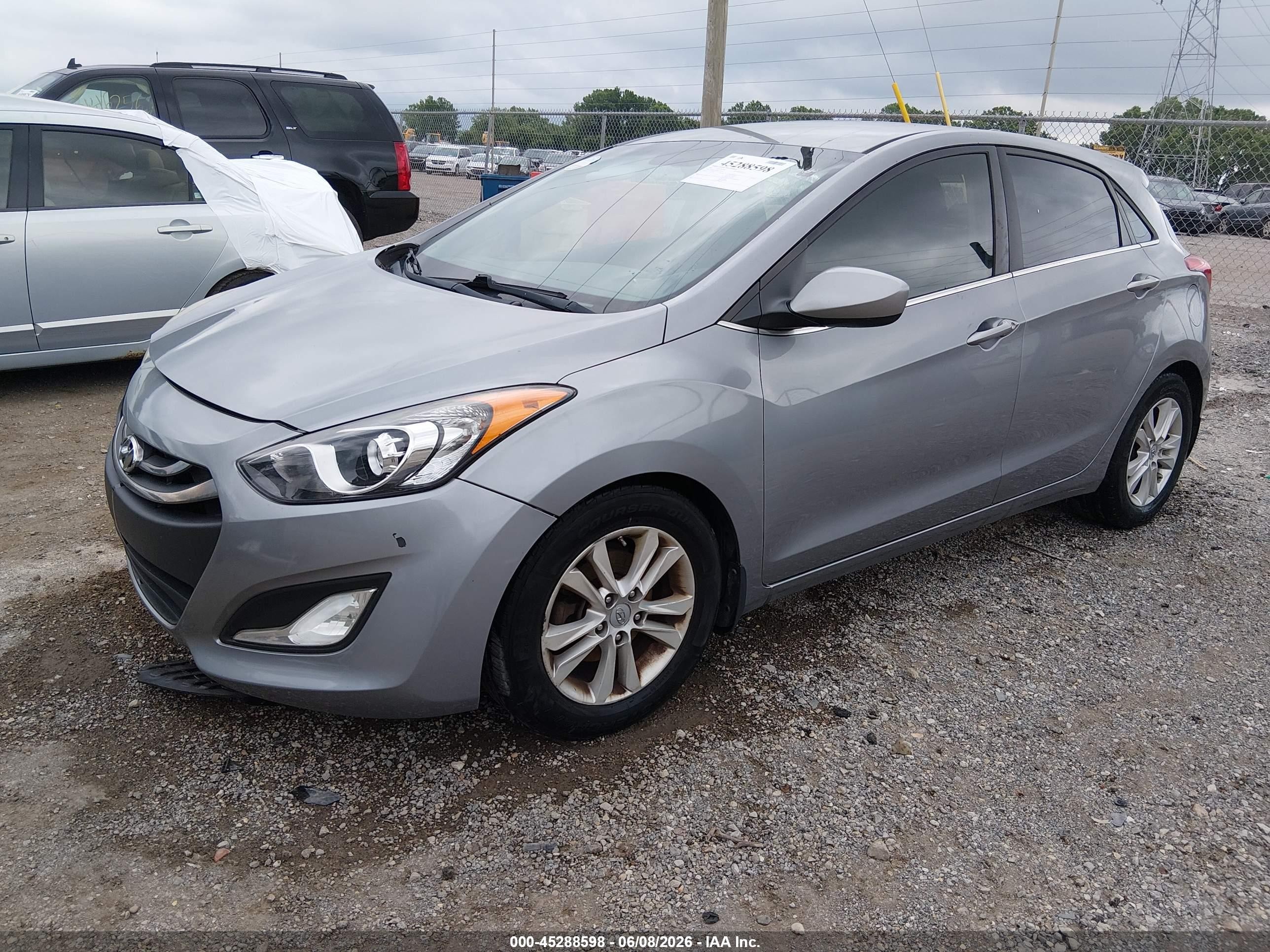 2013 Hyundai Elantra Gt   Gray vin: KMHD35LE0DU028730