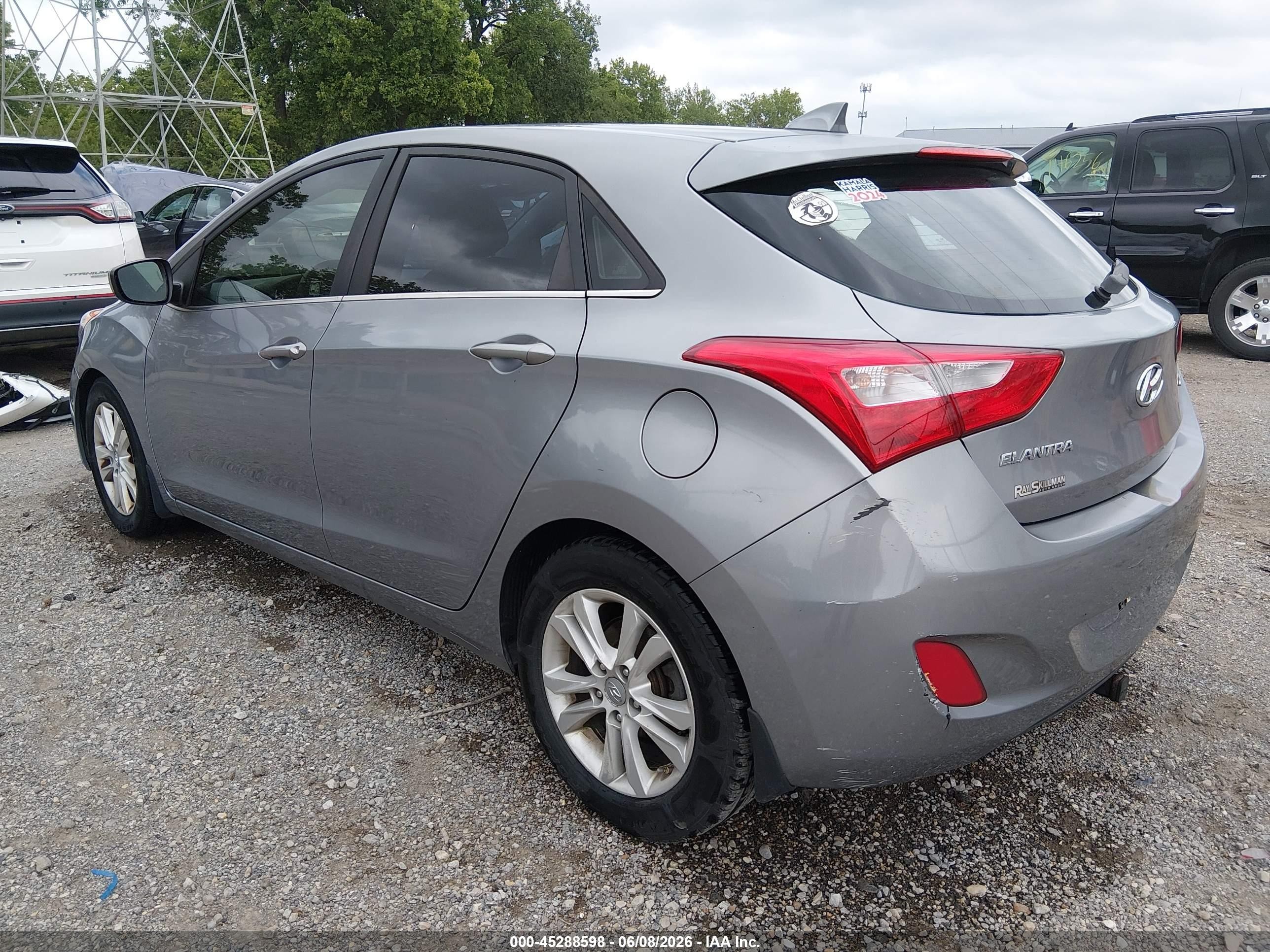 2013 Hyundai Elantra Gt   Gray vin: KMHD35LE0DU028730