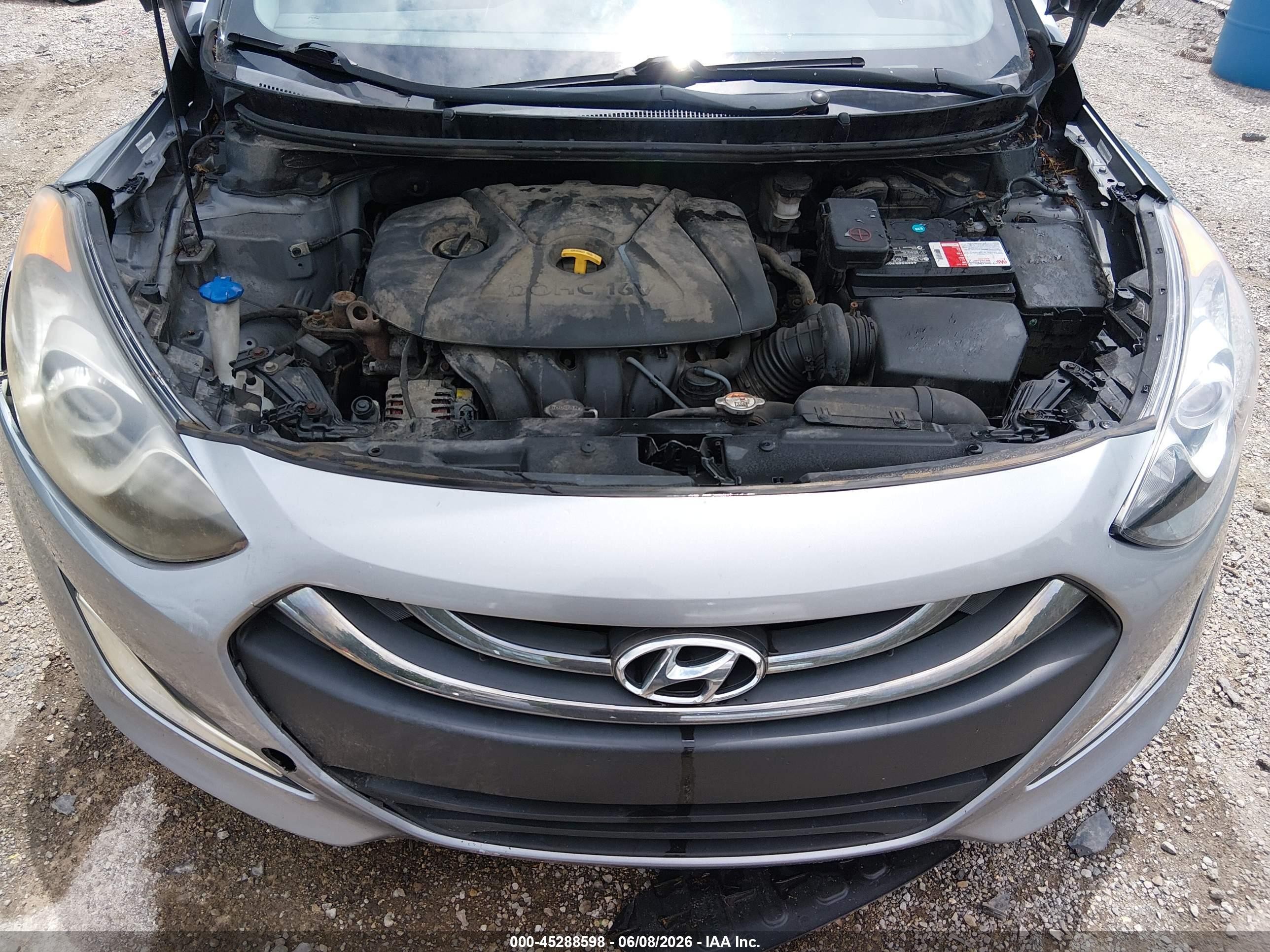 2013 Hyundai Elantra Gt   Gray vin: KMHD35LE0DU028730