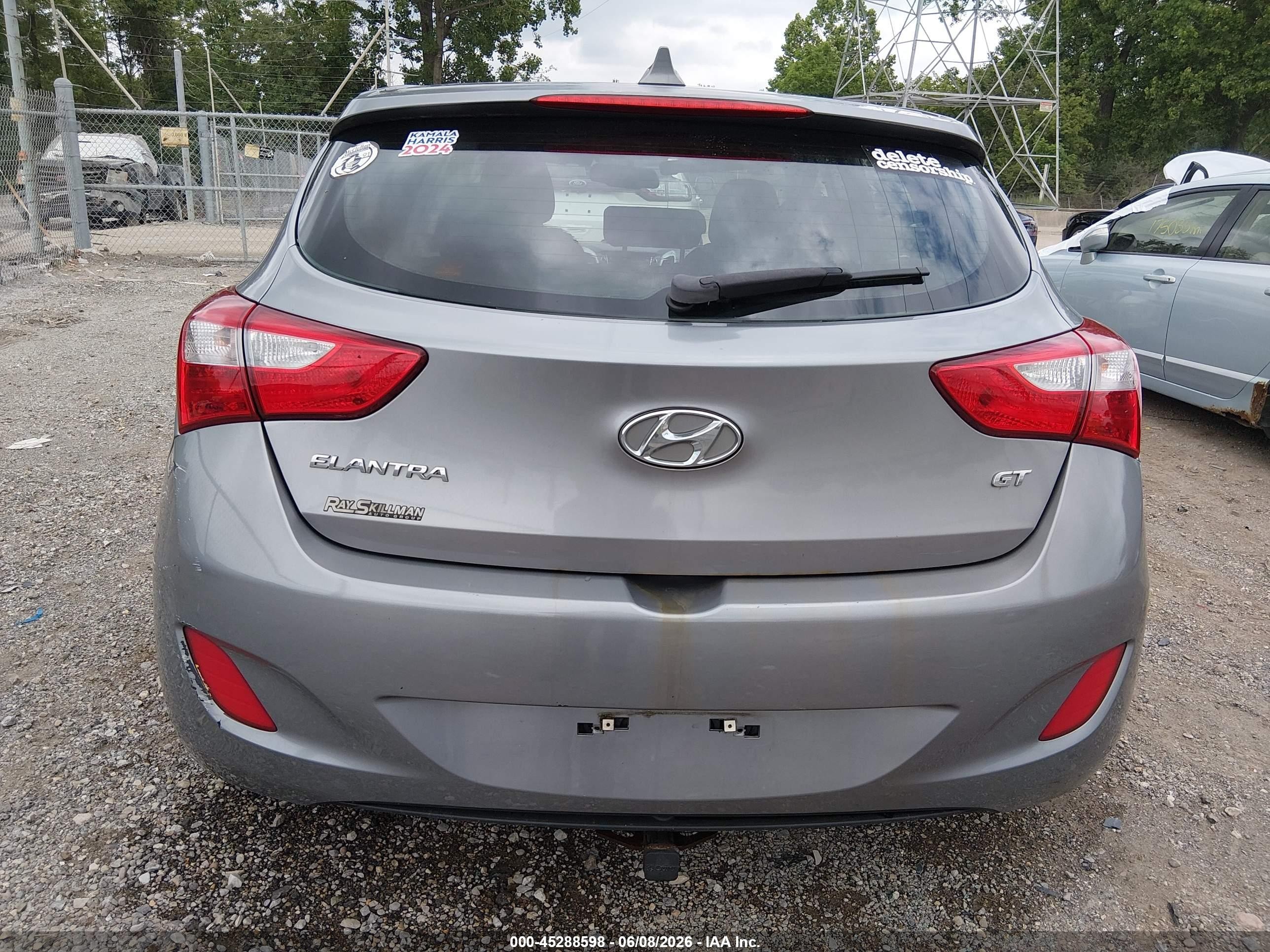 2013 Hyundai Elantra Gt   Gray vin: KMHD35LE0DU028730