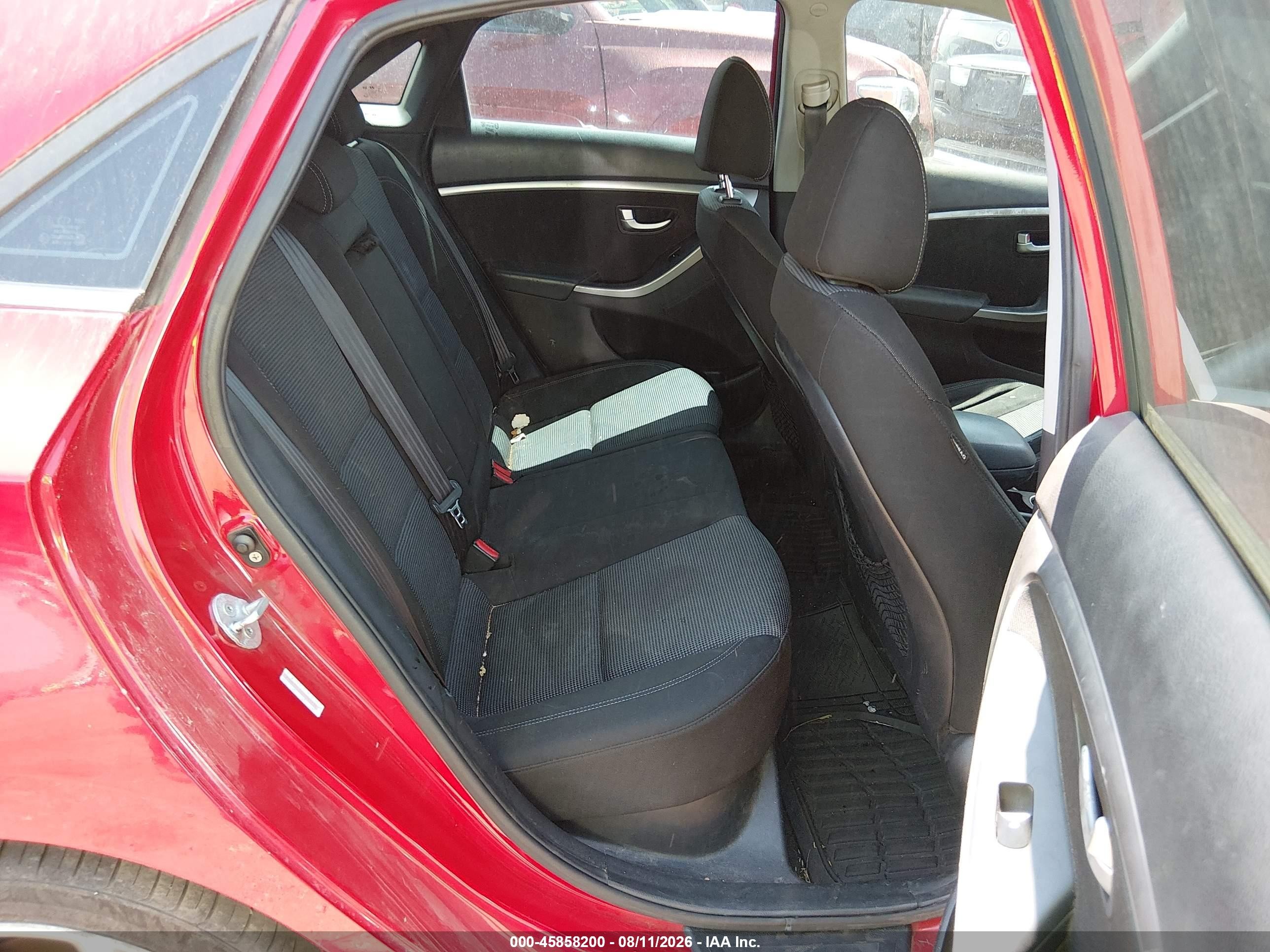 2013 Hyundai Elantra Gt   Red vin: KMHD35LE0DU081430