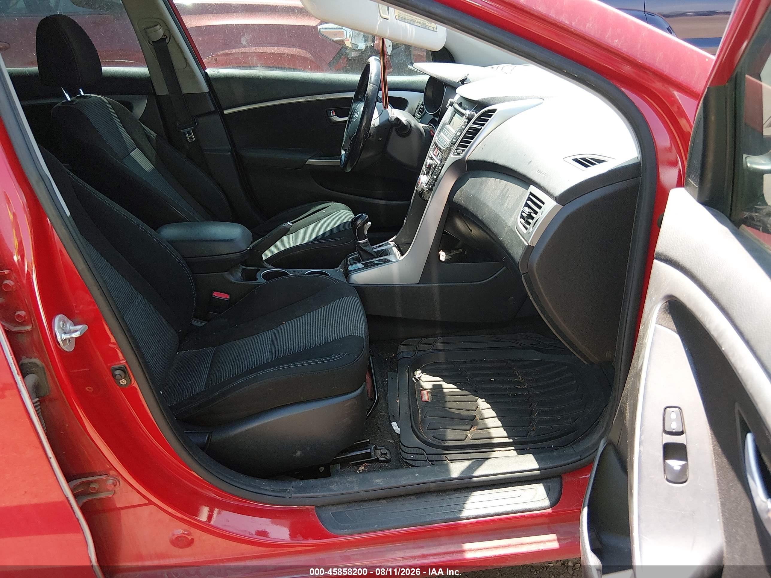 2013 Hyundai Elantra Gt   Red vin: KMHD35LE0DU081430