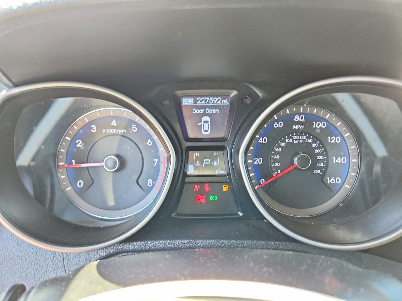2013 Hyundai Elantra Gt Base Silver vin: KMHD35LE0DU099555