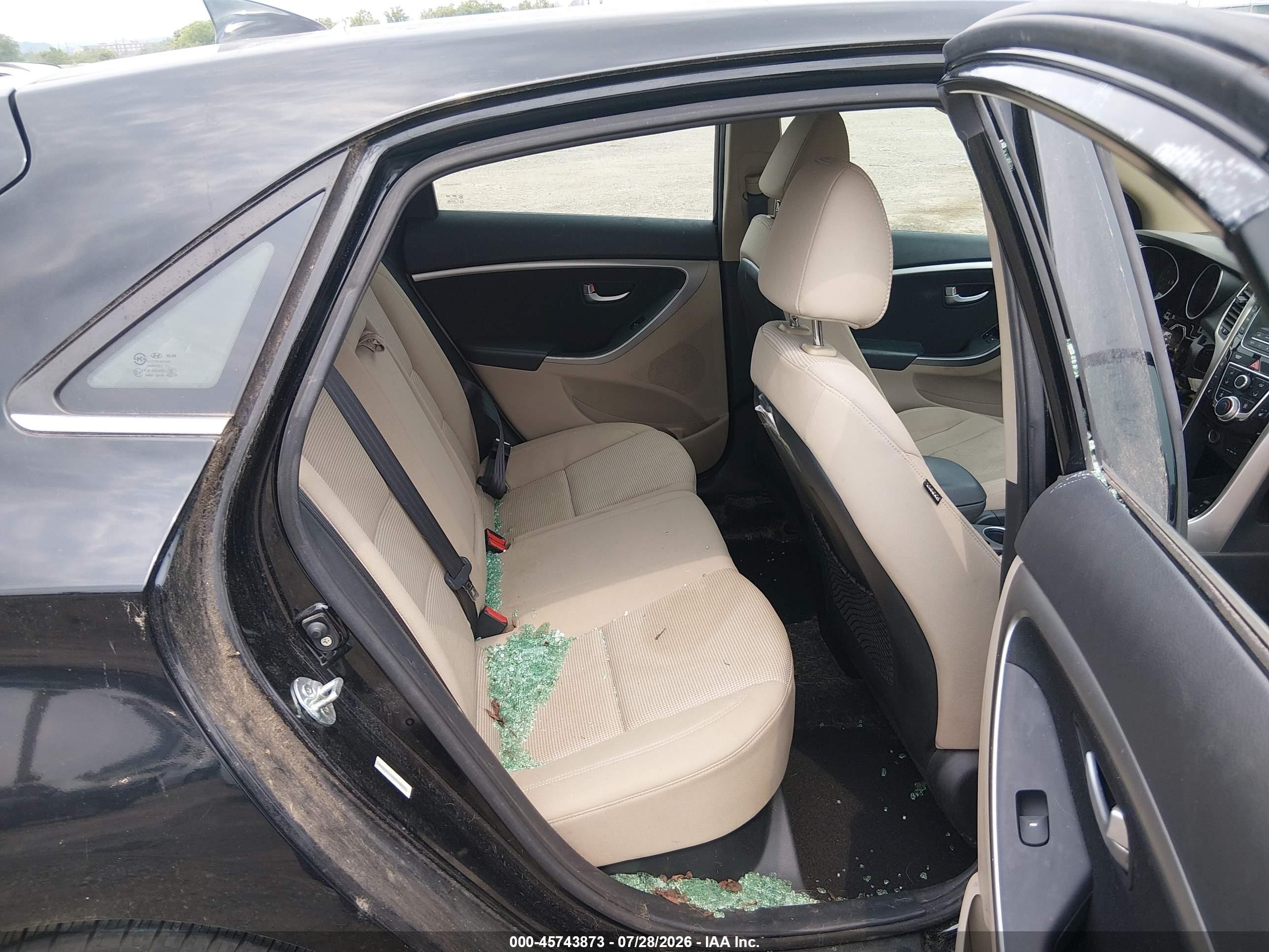 2013 Hyundai Elantra Gt Black vin: KMHD35LE0DU109002