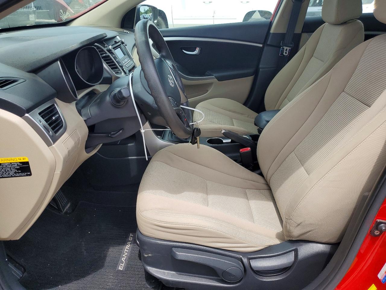 2013 Hyundai Elantra Gt Base Red vin: KMHD35LE0DU111476