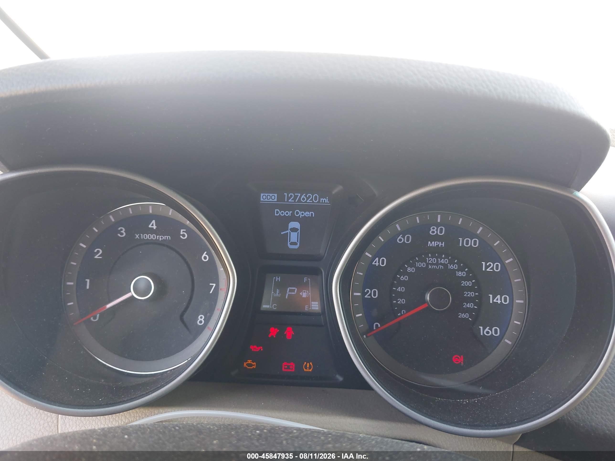 2013 Hyundai Elantra Gt   White vin: KMHD35LE0DU119920