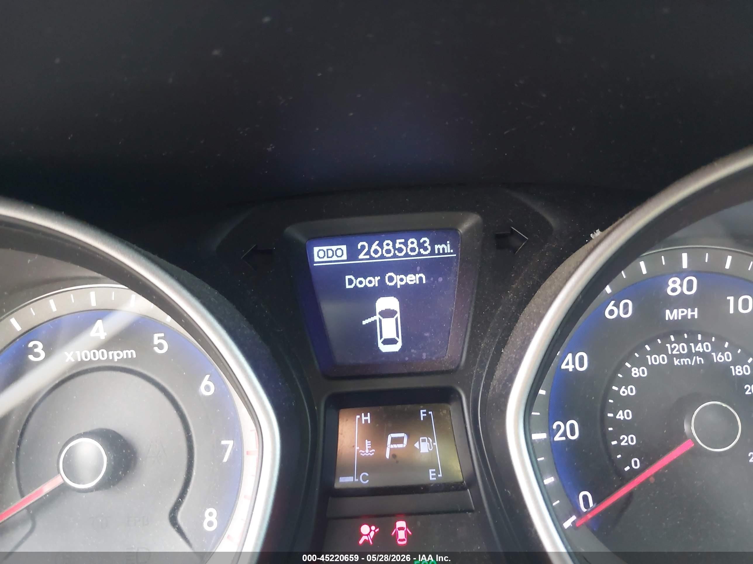 2013 Hyundai Elantra Gt   Silver vin: KMHD35LE0DU122297