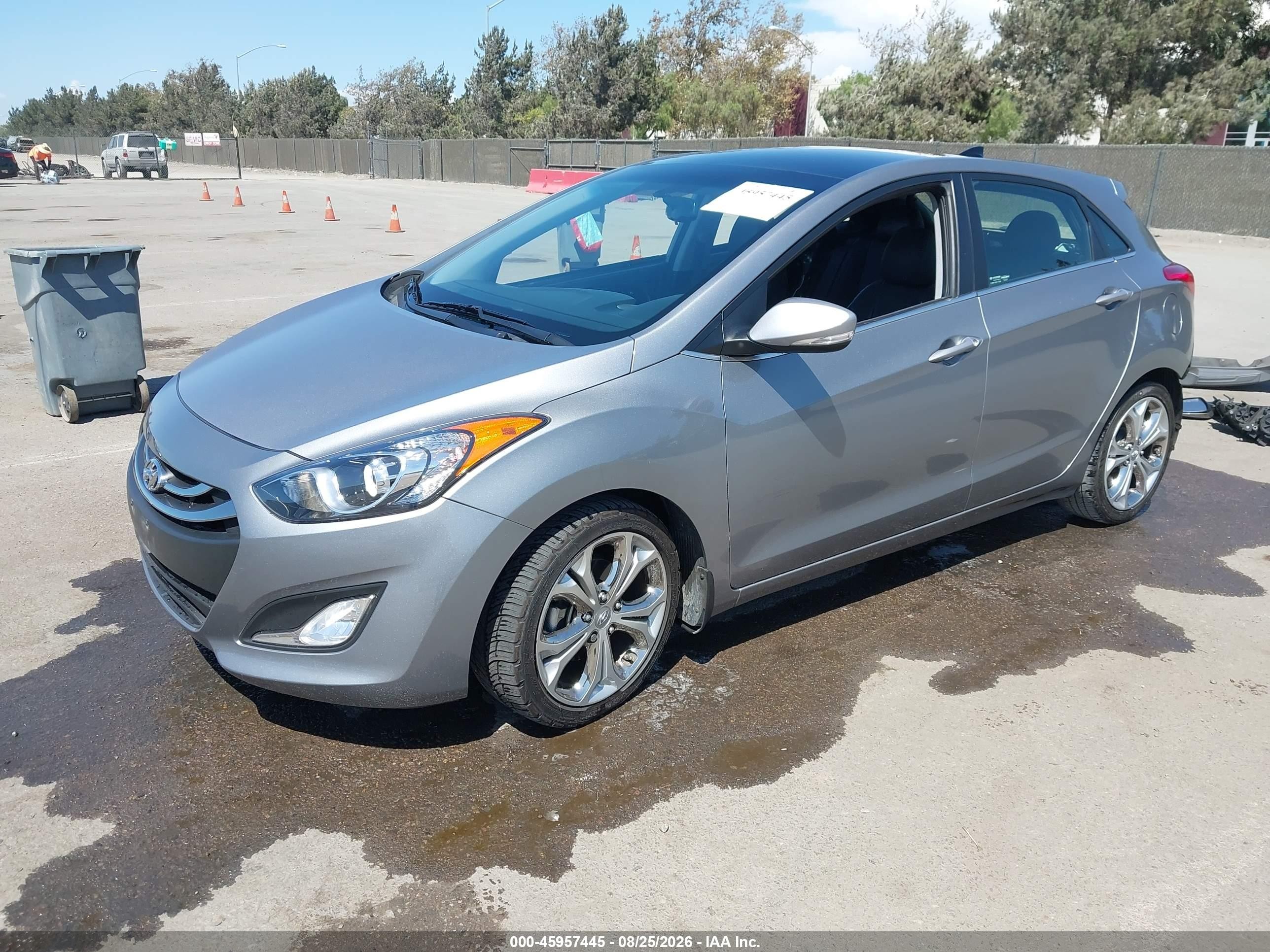 2013 Hyundai Elantra Gt   Gray vin: KMHD35LE0DU125121