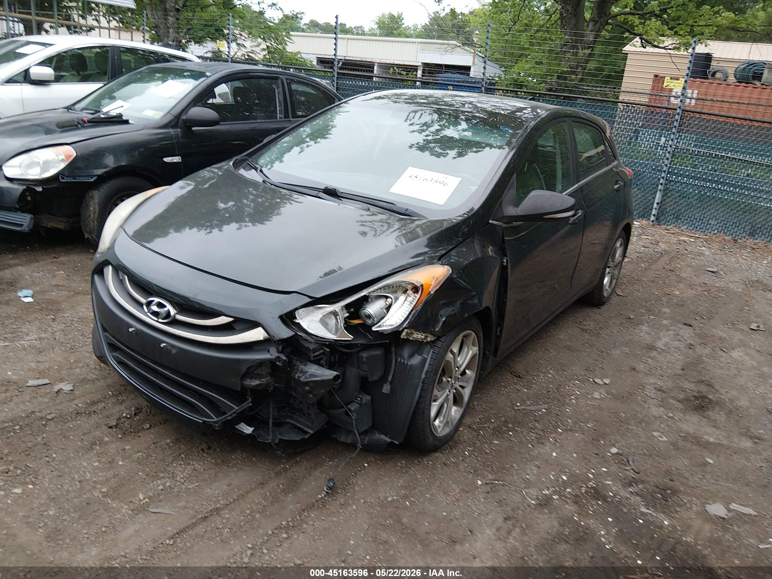 2013 Hyundai Elantra Gt Black vin: KMHD35LE0DU131095