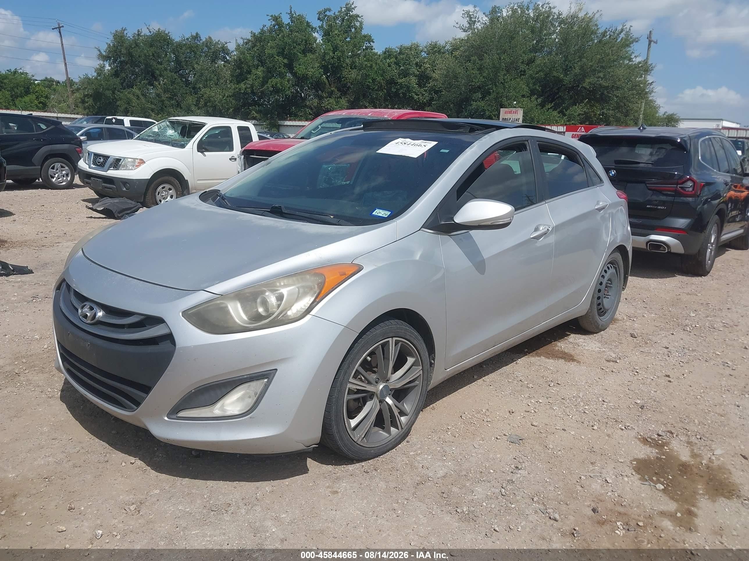2013 Hyundai Elantra Gt   Серебряный vin: KMHD35LE0DU132456