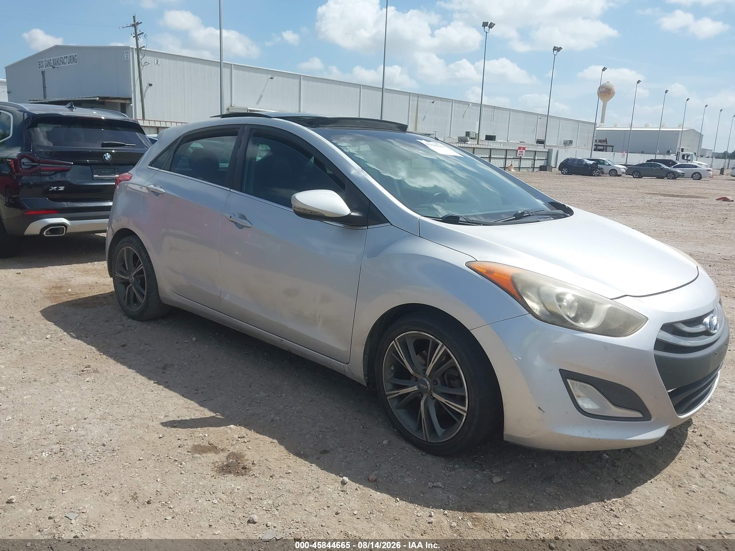 2013 Hyundai Elantra Gt   Silver vin: KMHD35LE0DU132456