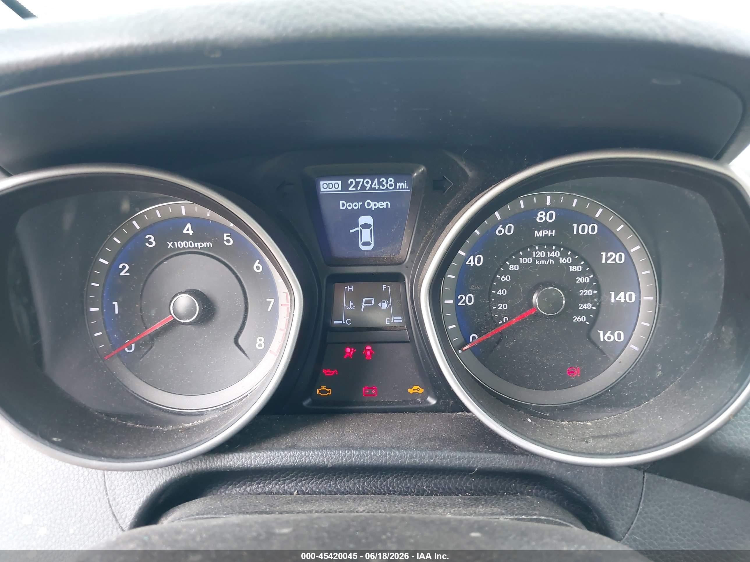 2013 Hyundai Elantra Gt   Gray vin: KMHD35LE0DU147104