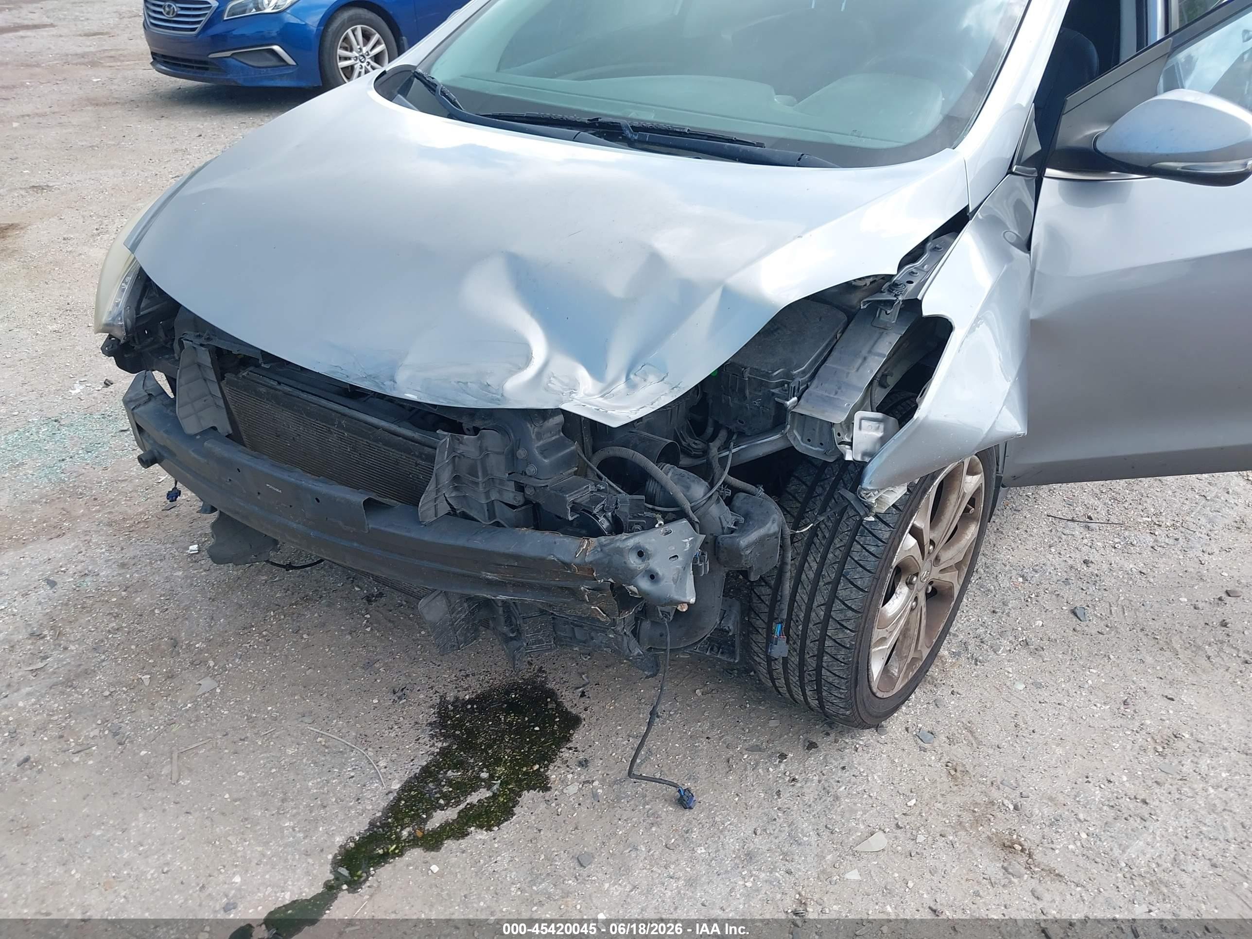 2013 Hyundai Elantra Gt   Gray vin: KMHD35LE0DU147104